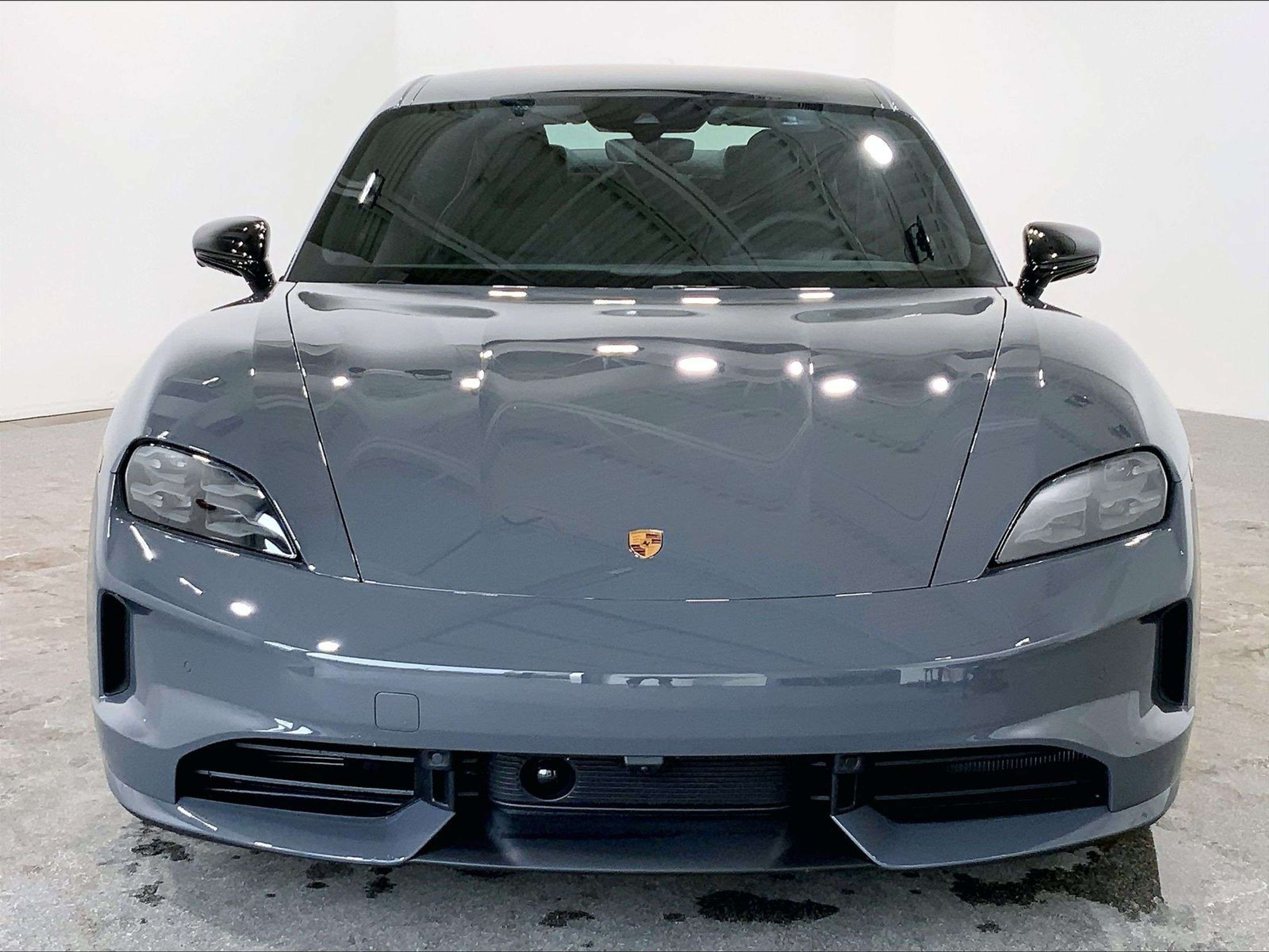 2026 Porsche Taycan 4.99% Lease, Ex Pkg Black Edition Demo w Prem Pkg!