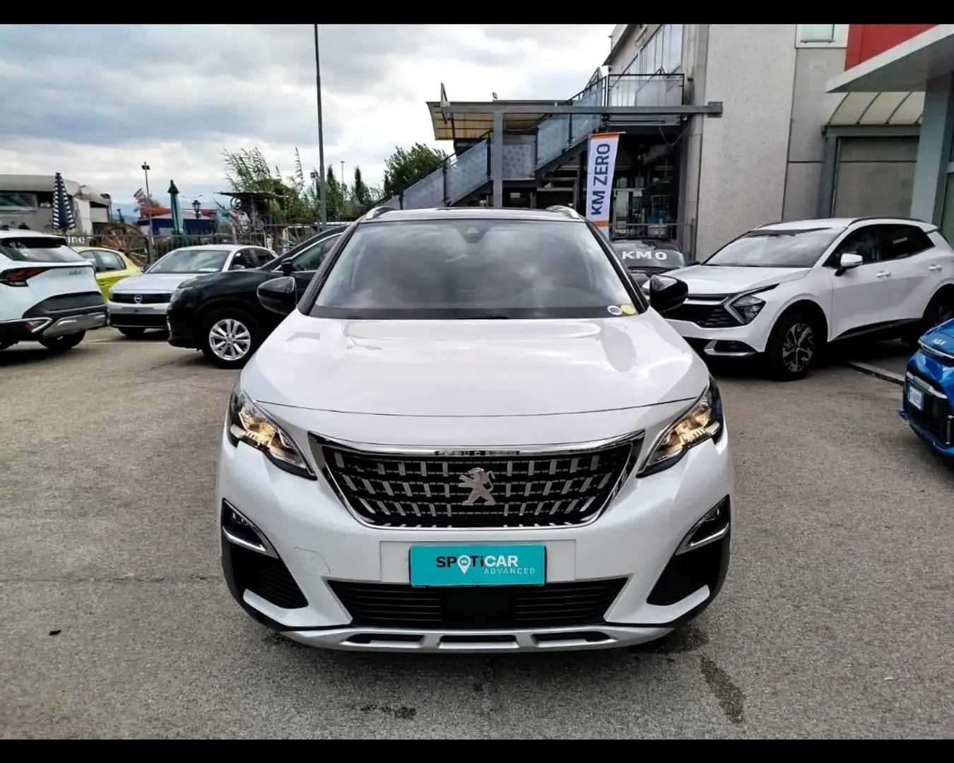 Peugeot 3008 1.5 BlueHDi Allure Bianco - 2
