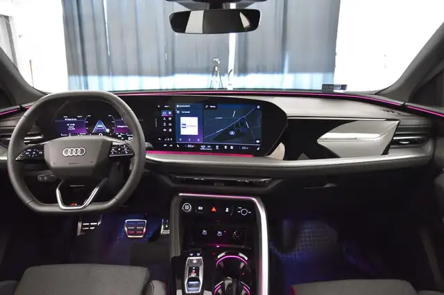 Audi Q5 view 7