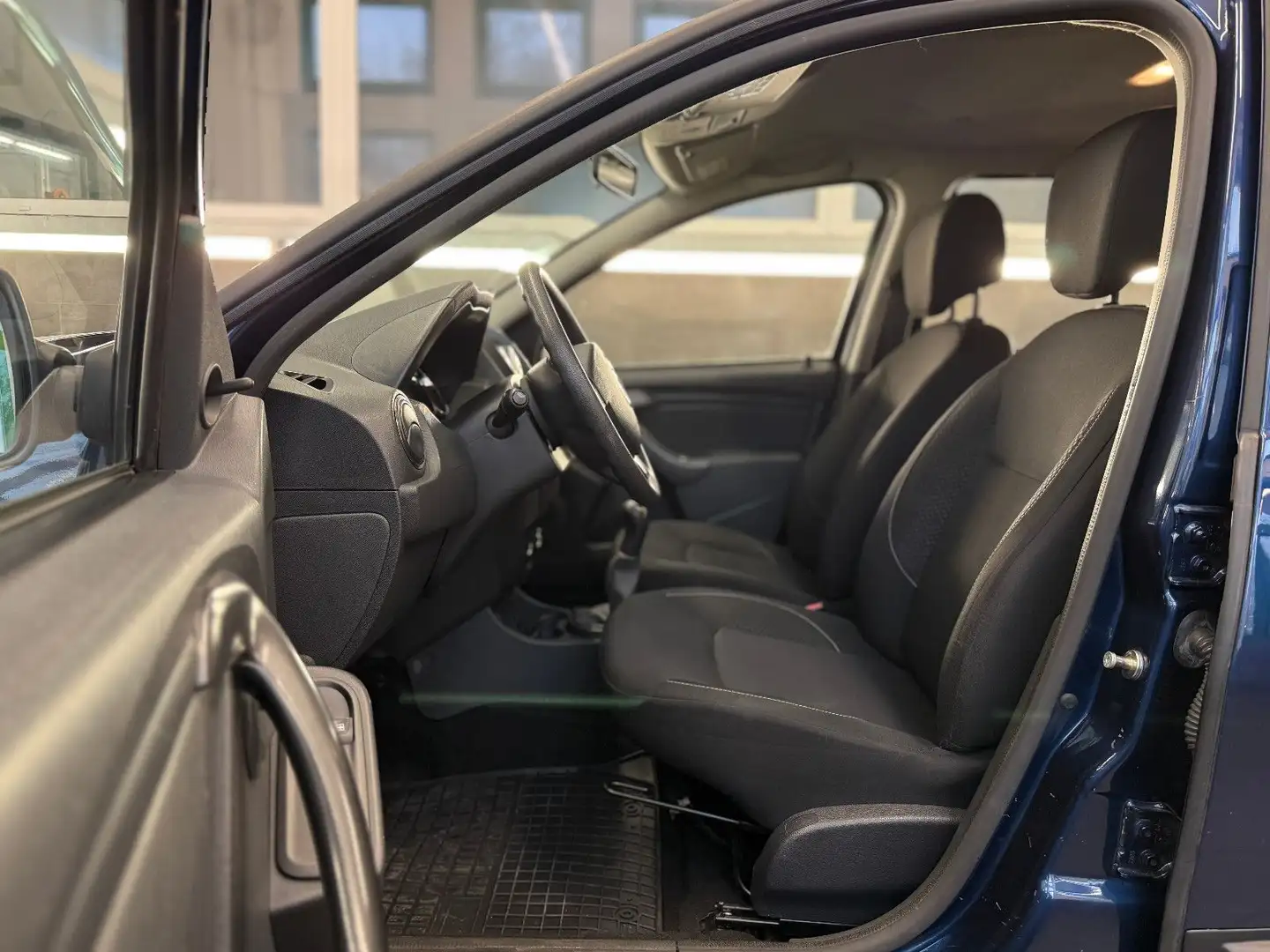 Dacia Duster I Ice 4x2 Offroad Räder Frontbügel Klima Blau - 2