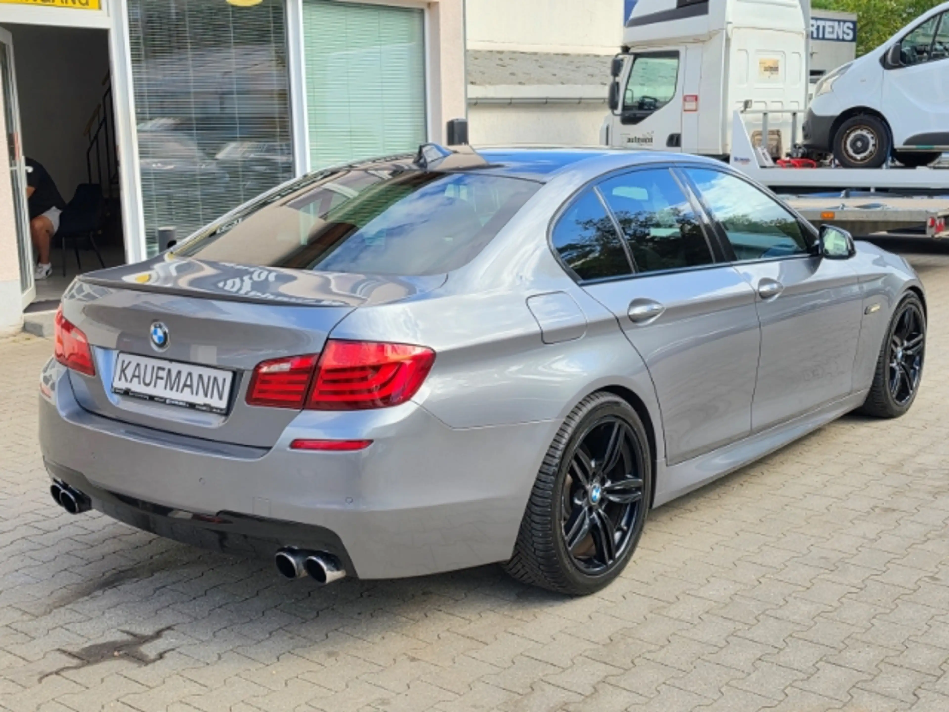 BMW 535 i xDrive — photo 4