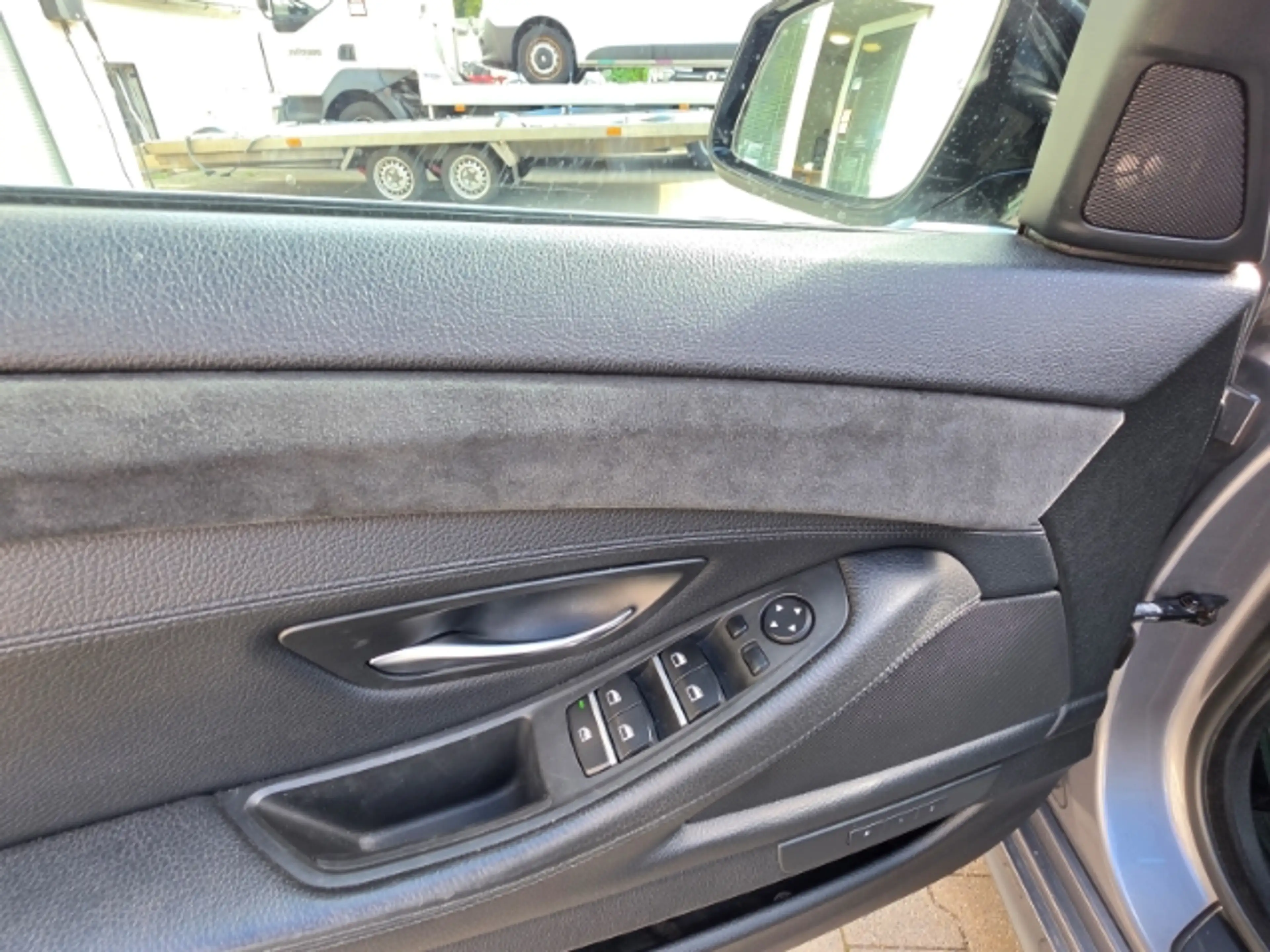 BMW 535 i xDrive — photo 15