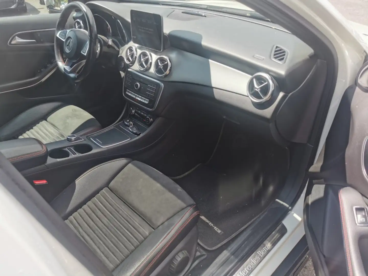 Mercedes-Benz GLA 220 220 D FASCINATION 7G-DCT Blanc - 2