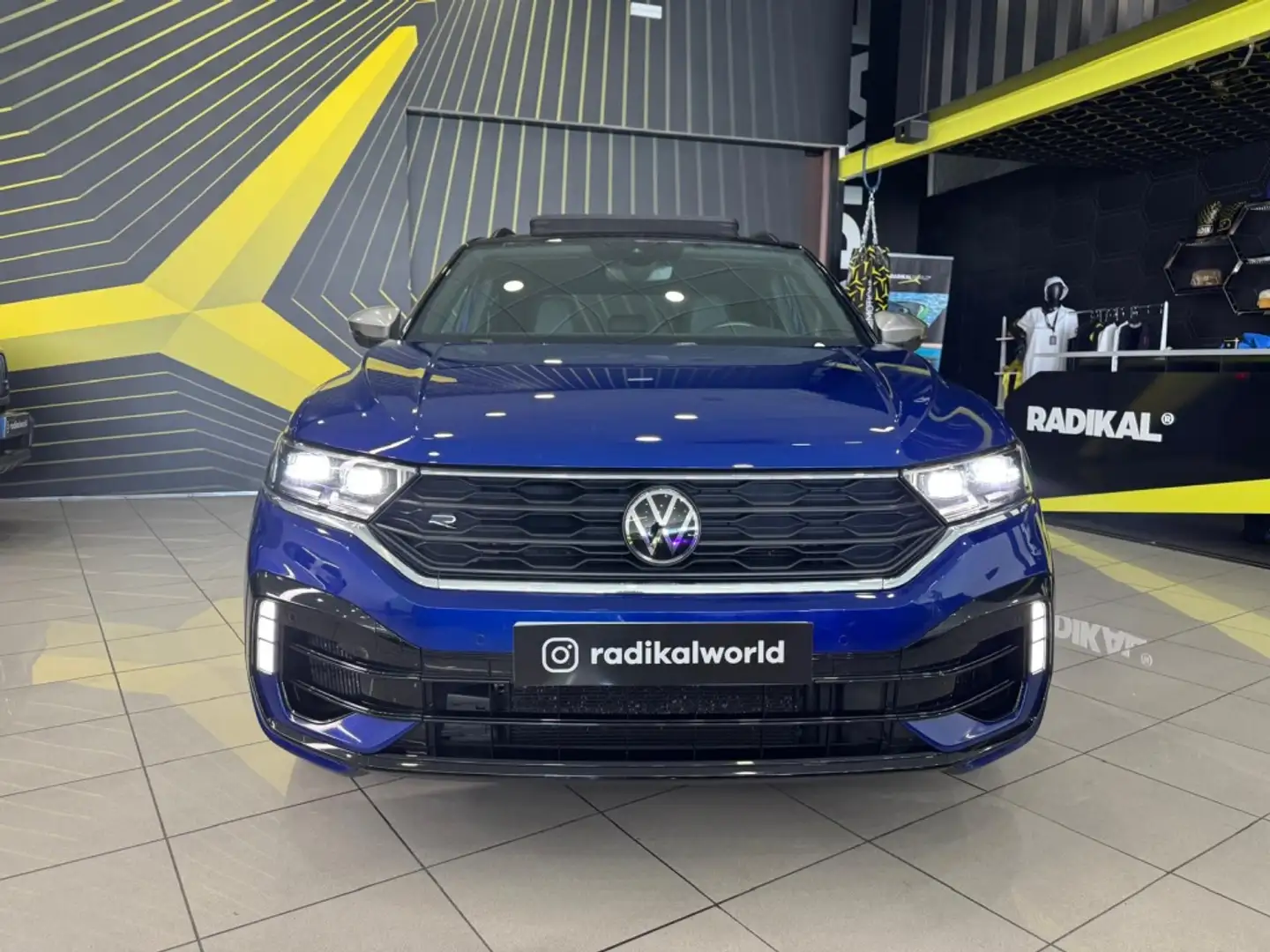 Volkswagen T-Roc 2.0 TSI R 4Motion DSG7 221kW Blu/Azzurro - 2
