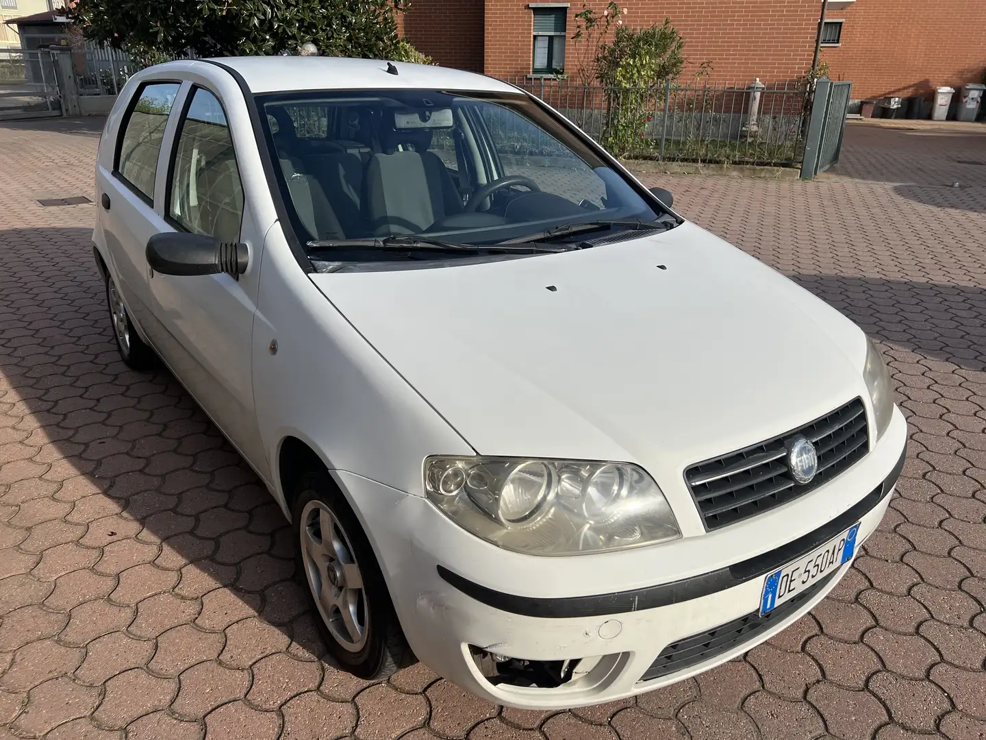 Fiat Punto 5p 1.2 natural power Classic bombola 09/2027 Weiß - 2