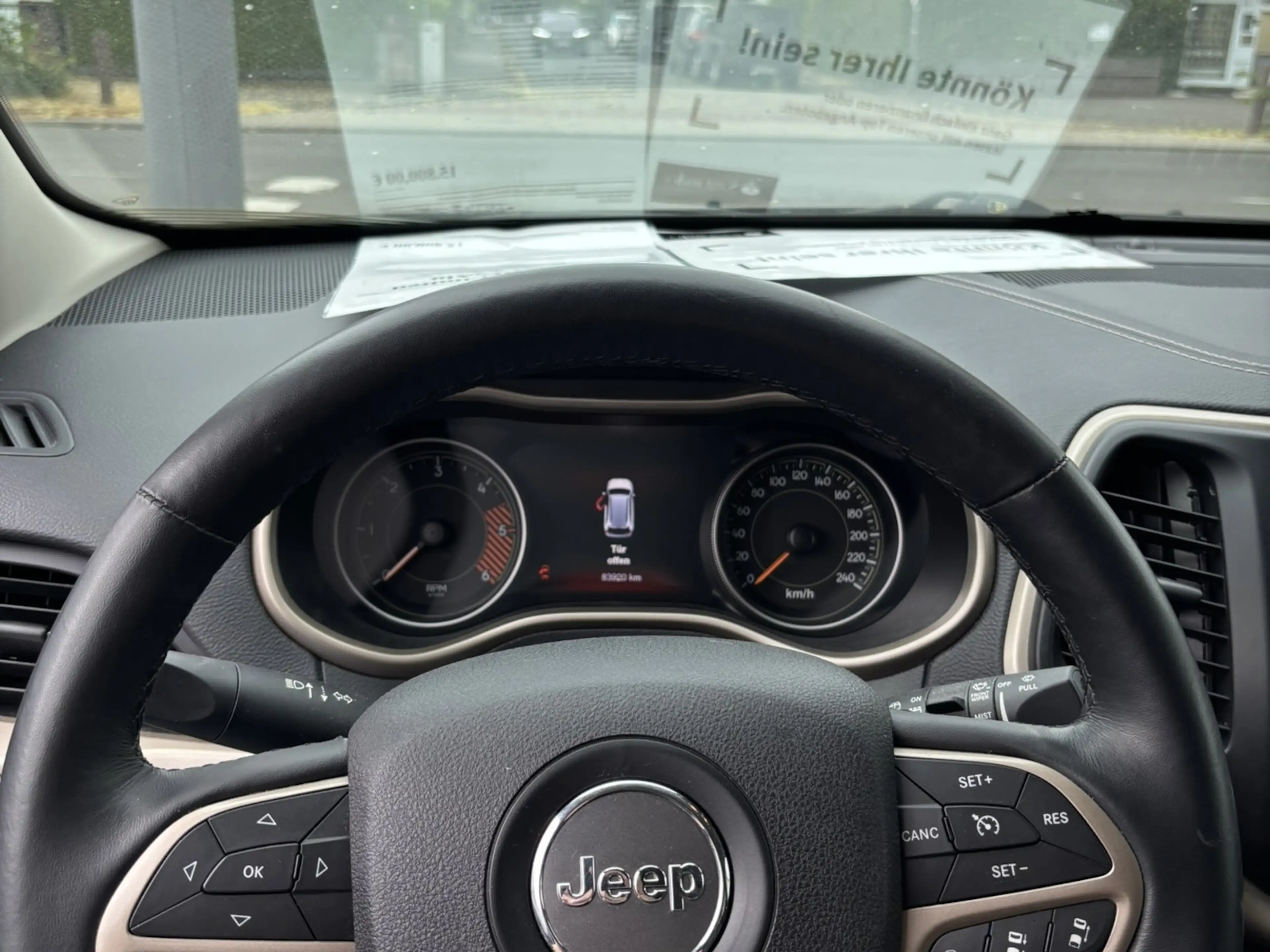 Jeep Cherokee Limited 4WD,Navi,Leder,AHK — photo 14