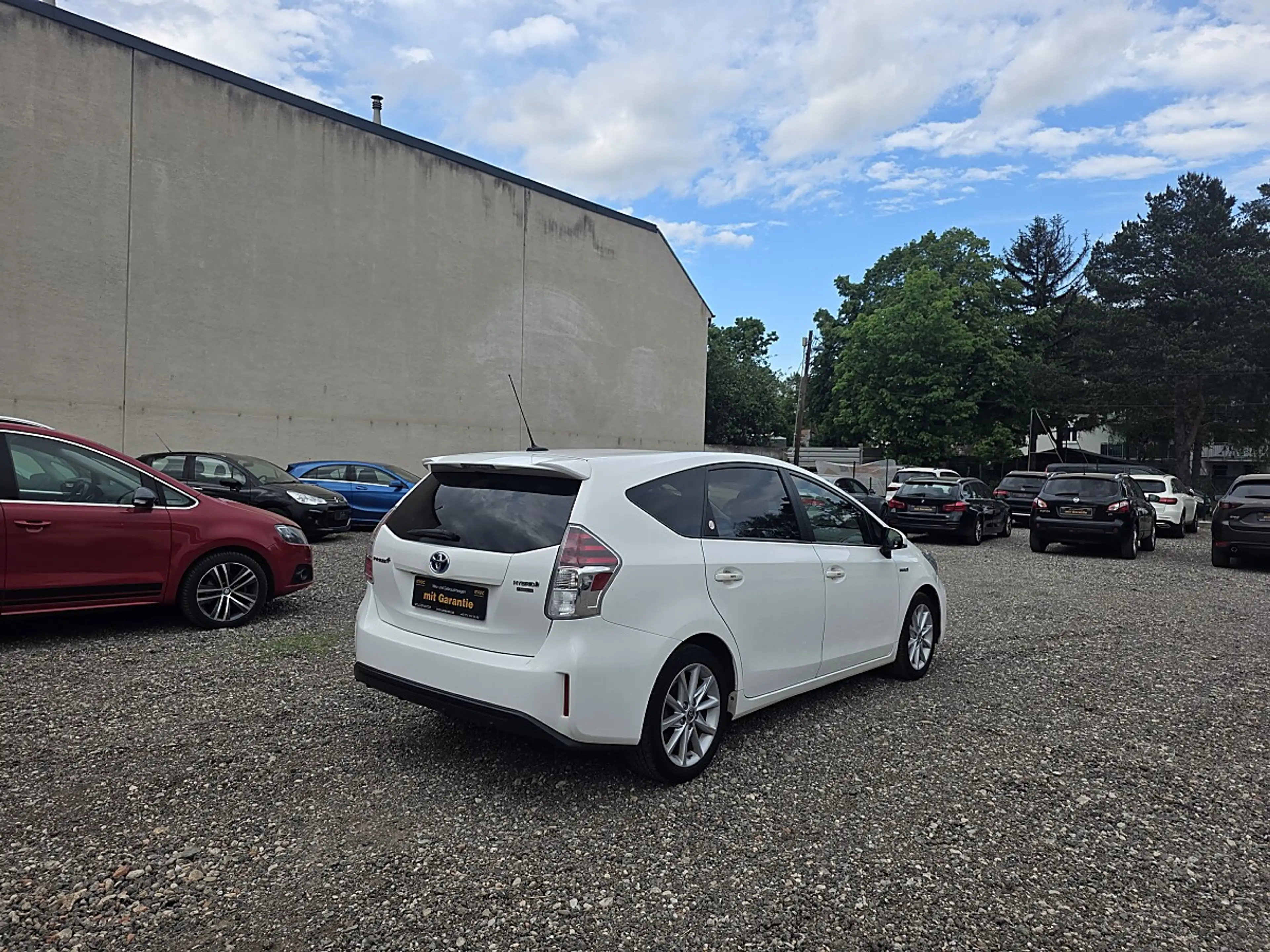 Toyota Prius + 1,8 VVT-i Hybrid Lounge 7 - Sitzes — photo 4