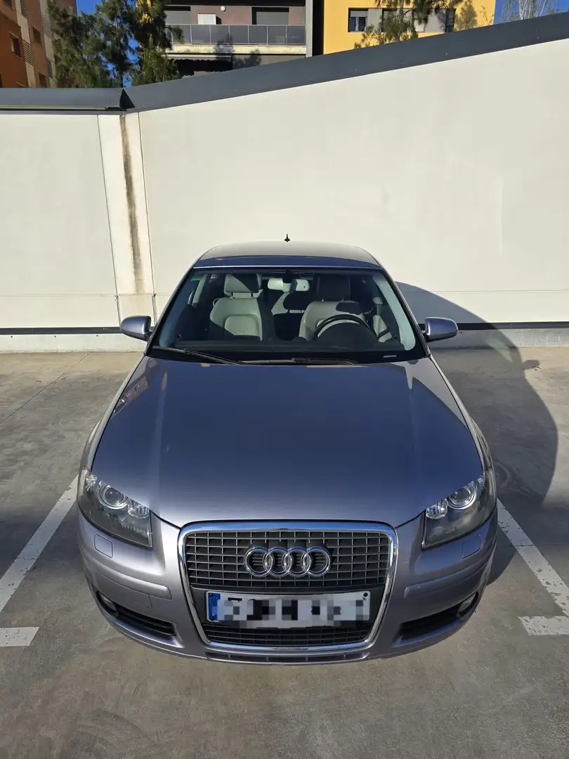 Audi A3 A3 2.0 FSI Ambiente Tiptronic Ambiente Gris - 1