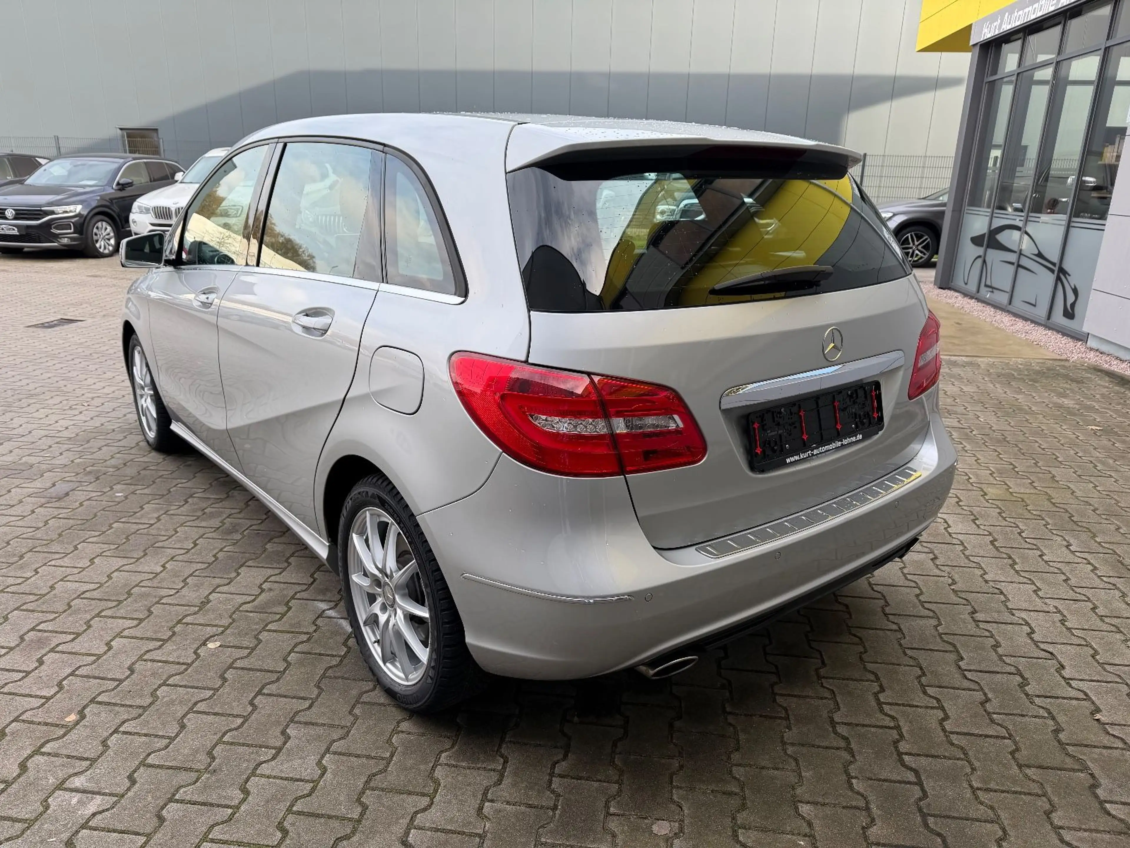 Mercedes-Benz B 250 B B 250/SHZ/AUTOMATIK/ALU/18000KM — photo 4
