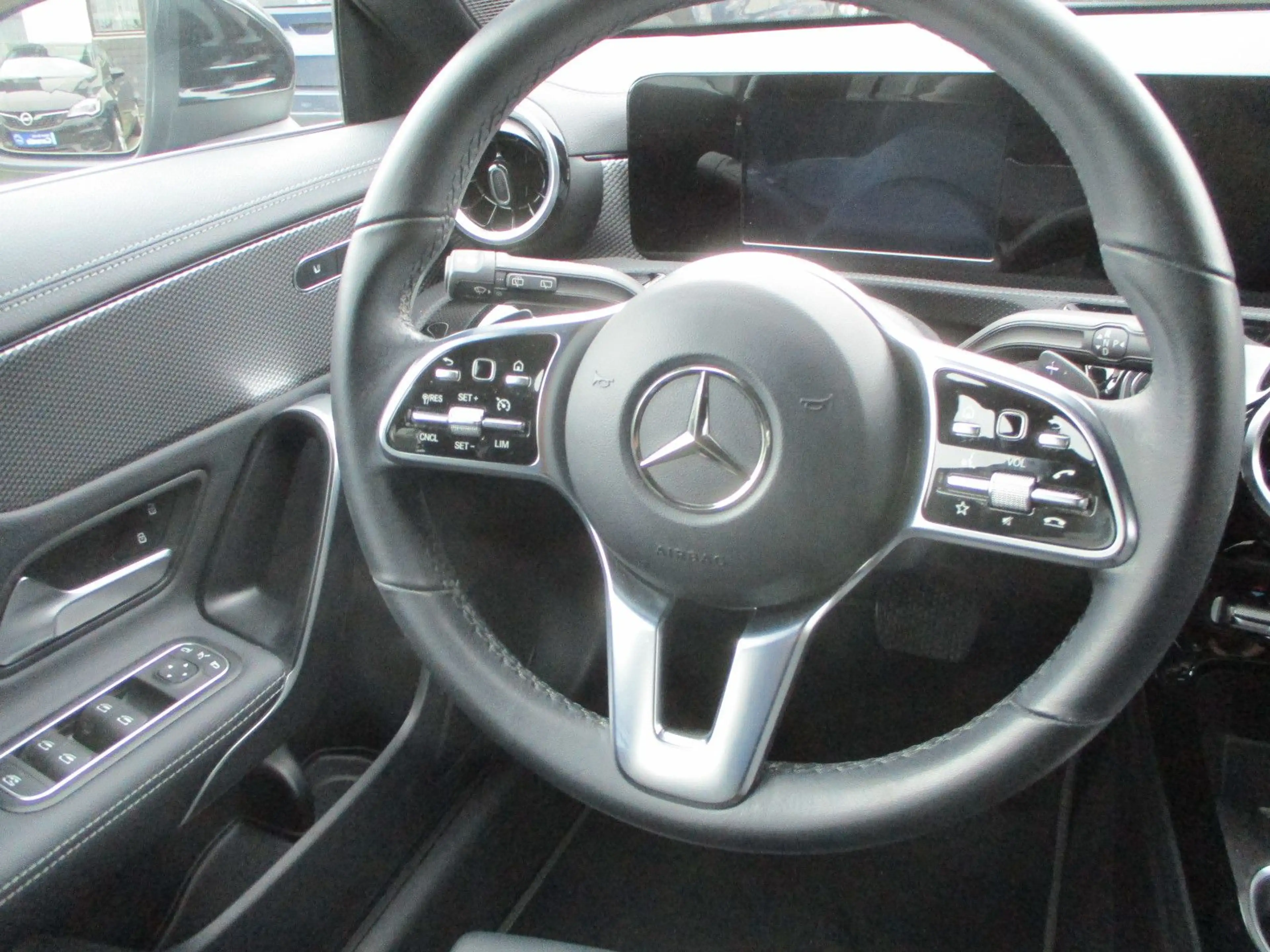Mercedes-Benz CLA 200 CLA 200 d NAVI LEDER KAMERA TOTW LED SPURH PDC — photo 11