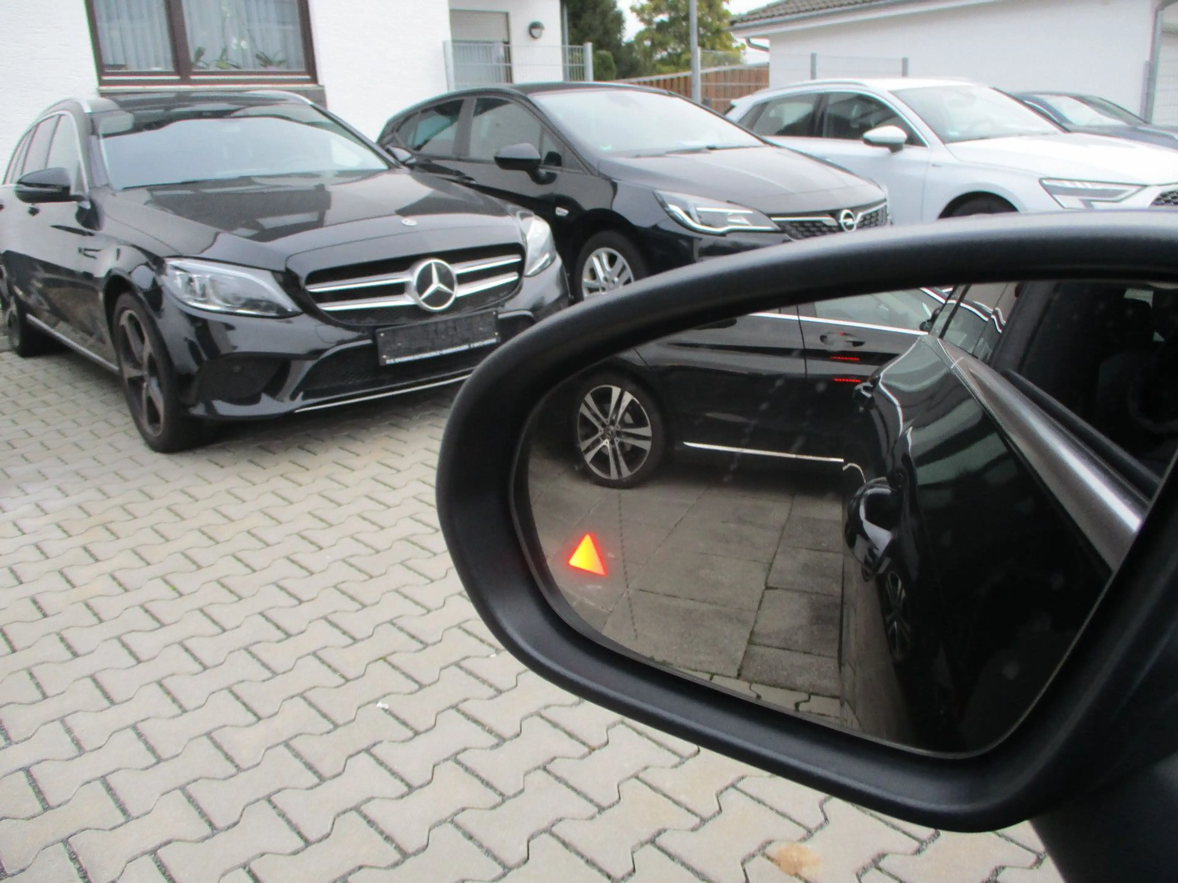Mercedes-Benz CLA 200 CLA 200 d NAVI LEDER KAMERA TOTW LED SPURH PDC — photo 7