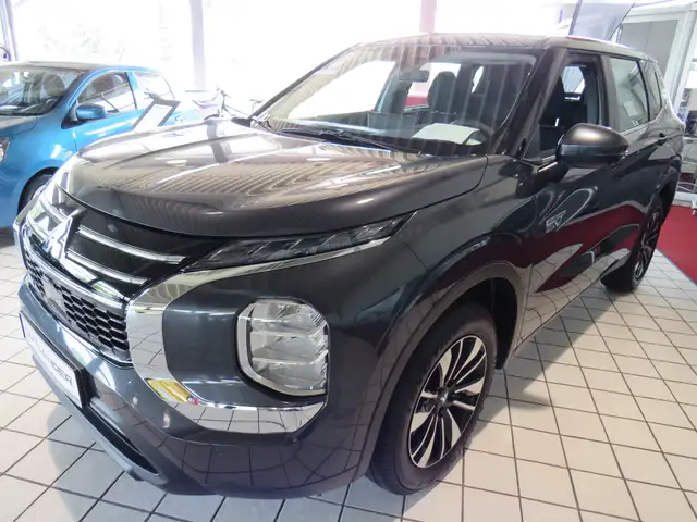 Mitsubishi Outlander Outlander PHEV BASIS 2.4 4WD