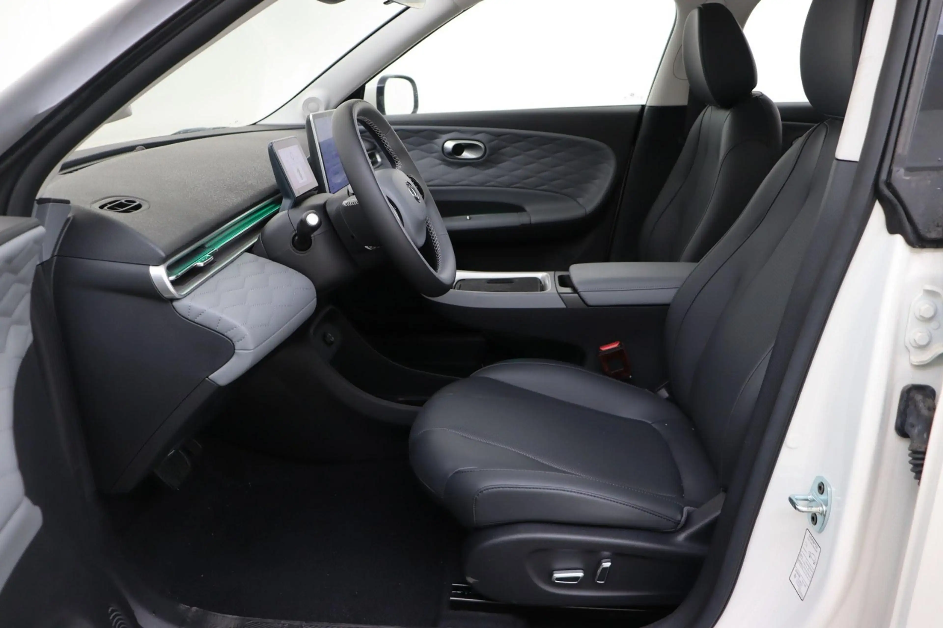 Dongfeng Box 42.30 Kwh – Premium Edition – Automatik — photo 12