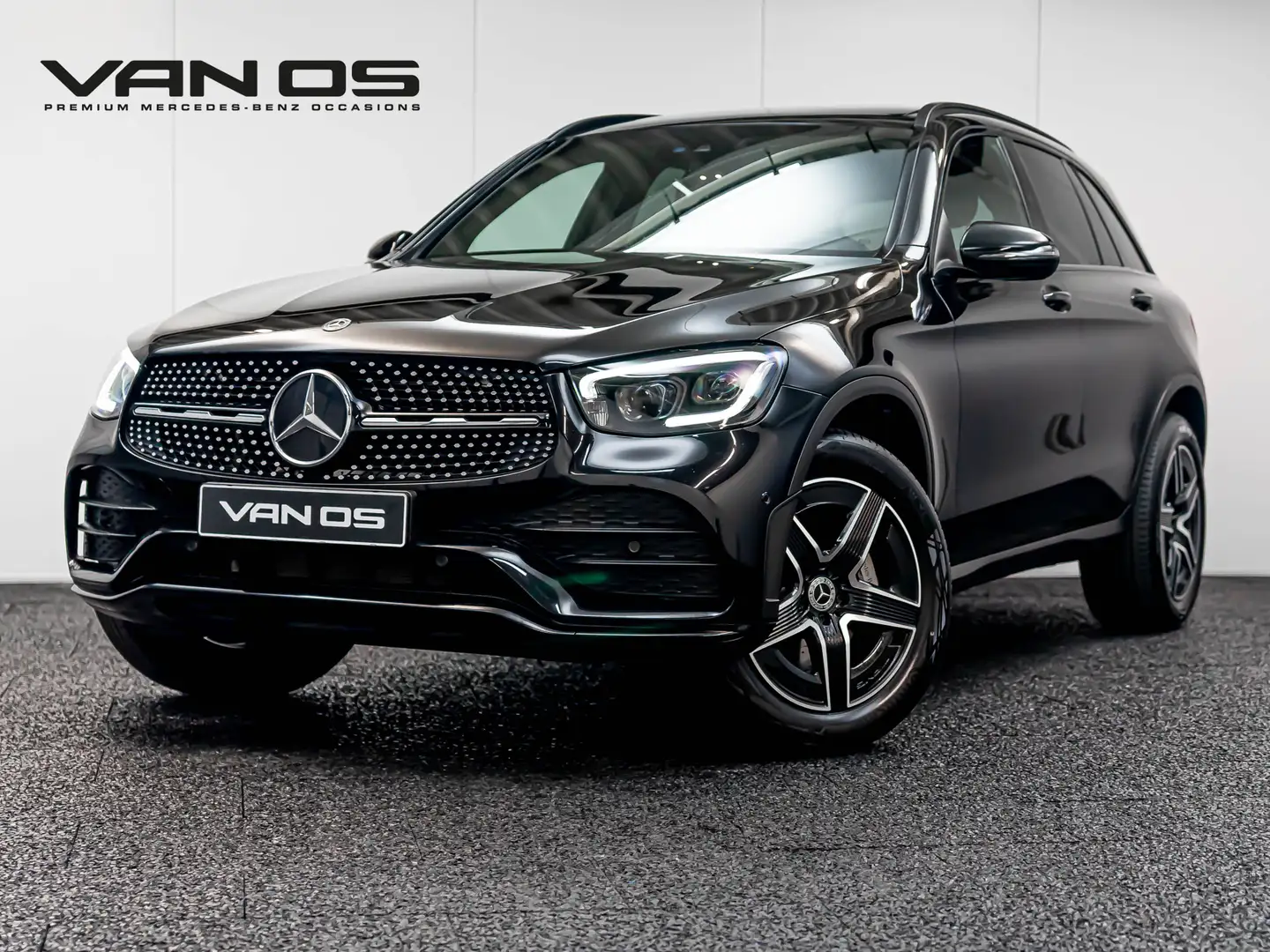 Mercedes-Benz GLC 300 GLC 300e 4MATIC AMG Line | NIGHT | Pano | Trekhaak Zwart - 1