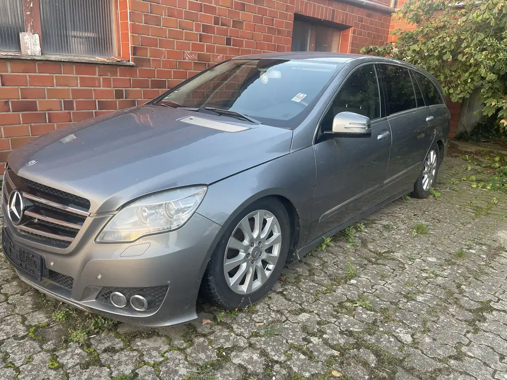 Mercedes-Benz R 350 2011 из Европы — купить под ключ