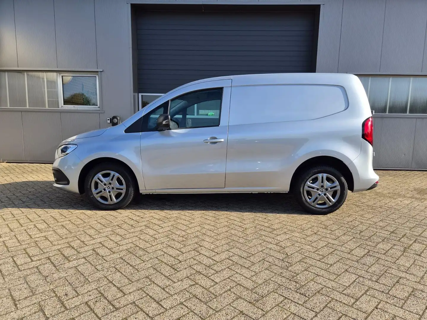 Mercedes-Benz Citan 108 PRO L1 1.5 CDI 75PS 2-Sitzer Nebelscheinw. ... Silber - 1