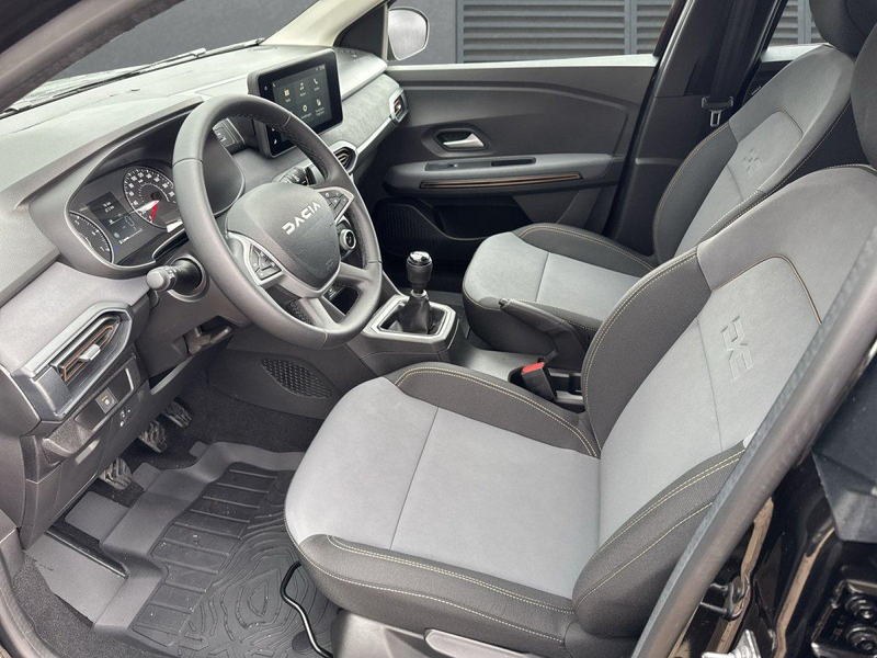 Dacia Jogger Extreme 5-Sitzer+Klimaauto.+RFK+PDC TCe 110 81 ... — photo 4