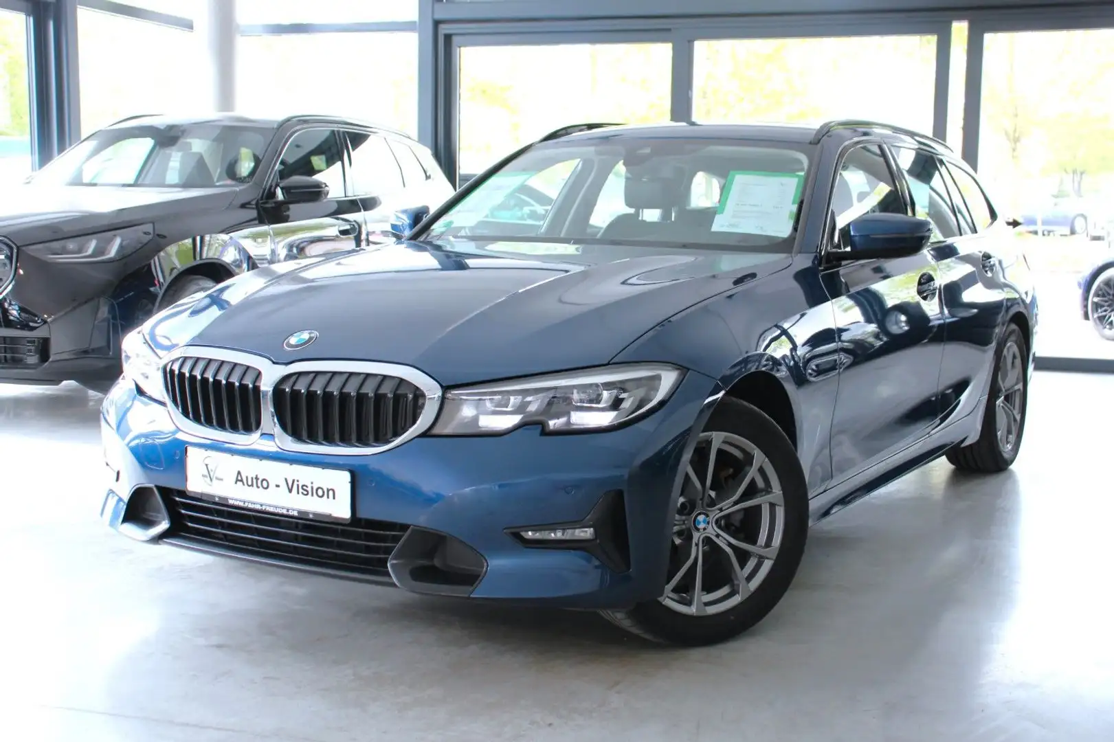 BMW 318 d (G21) Sport Line *LED*Lenkrdhzg*PDC*HiFi Azul - 1
