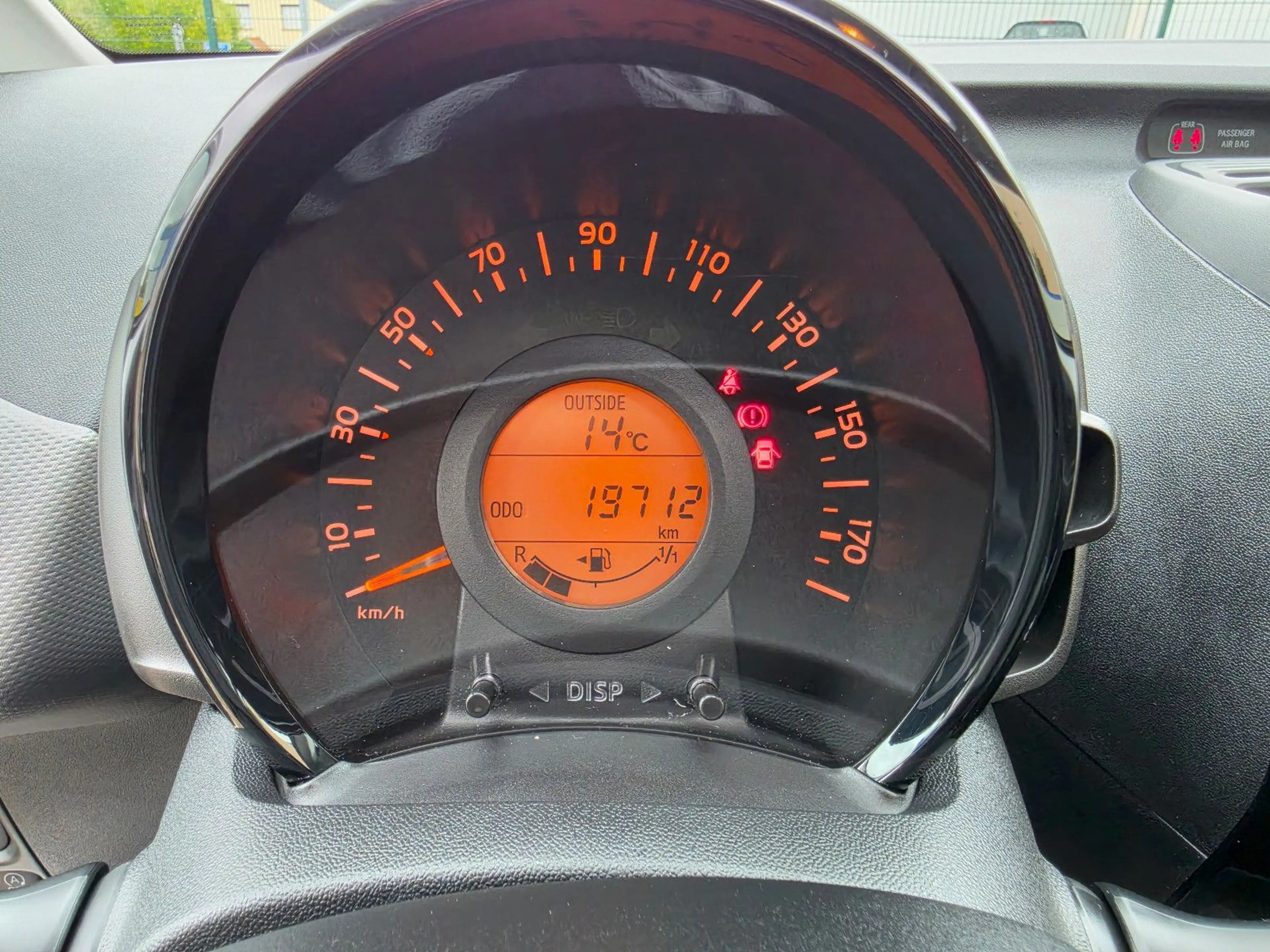 Peugeot 108 TOP! Style VTi 72 STOP & START — photo 14