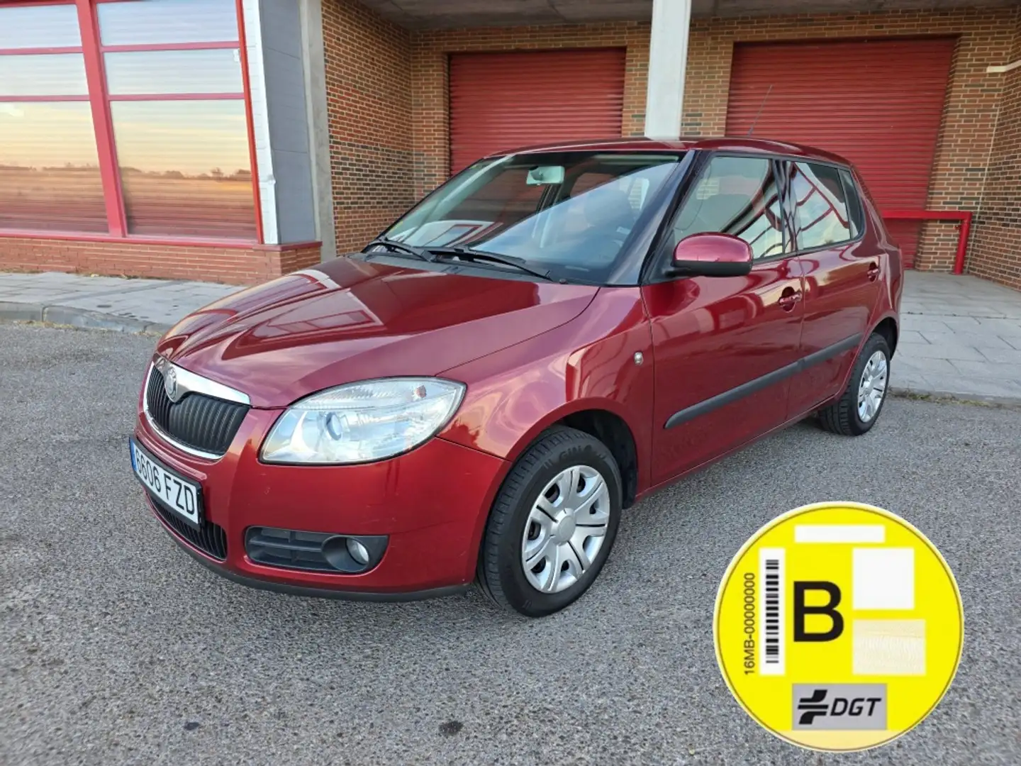 Skoda Fabia 1.4TDI Style 80 Burdeos - 1
