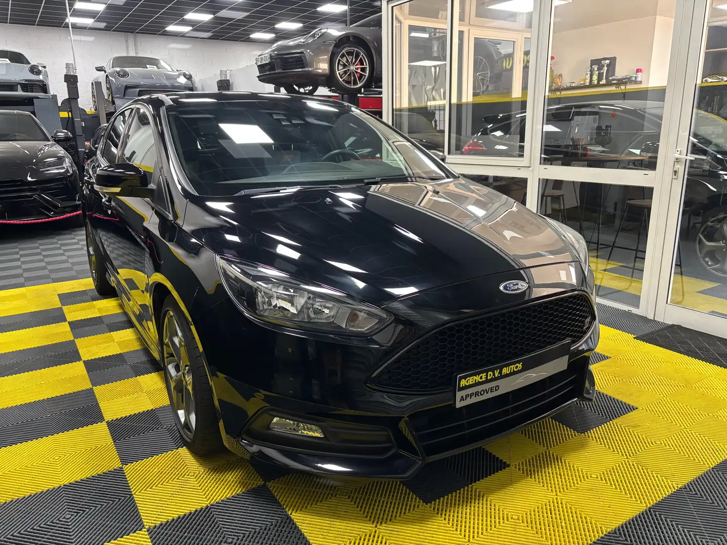 Ford Focus Focus 2.0 EcoBoost 250 S Schwarz - 2