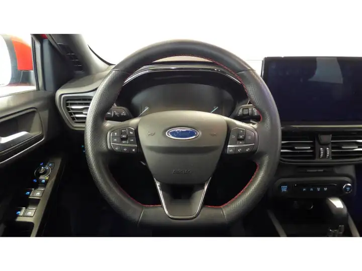 Ford Focus 2024, foto 23