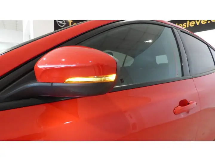 Ford Focus 2024, foto 7