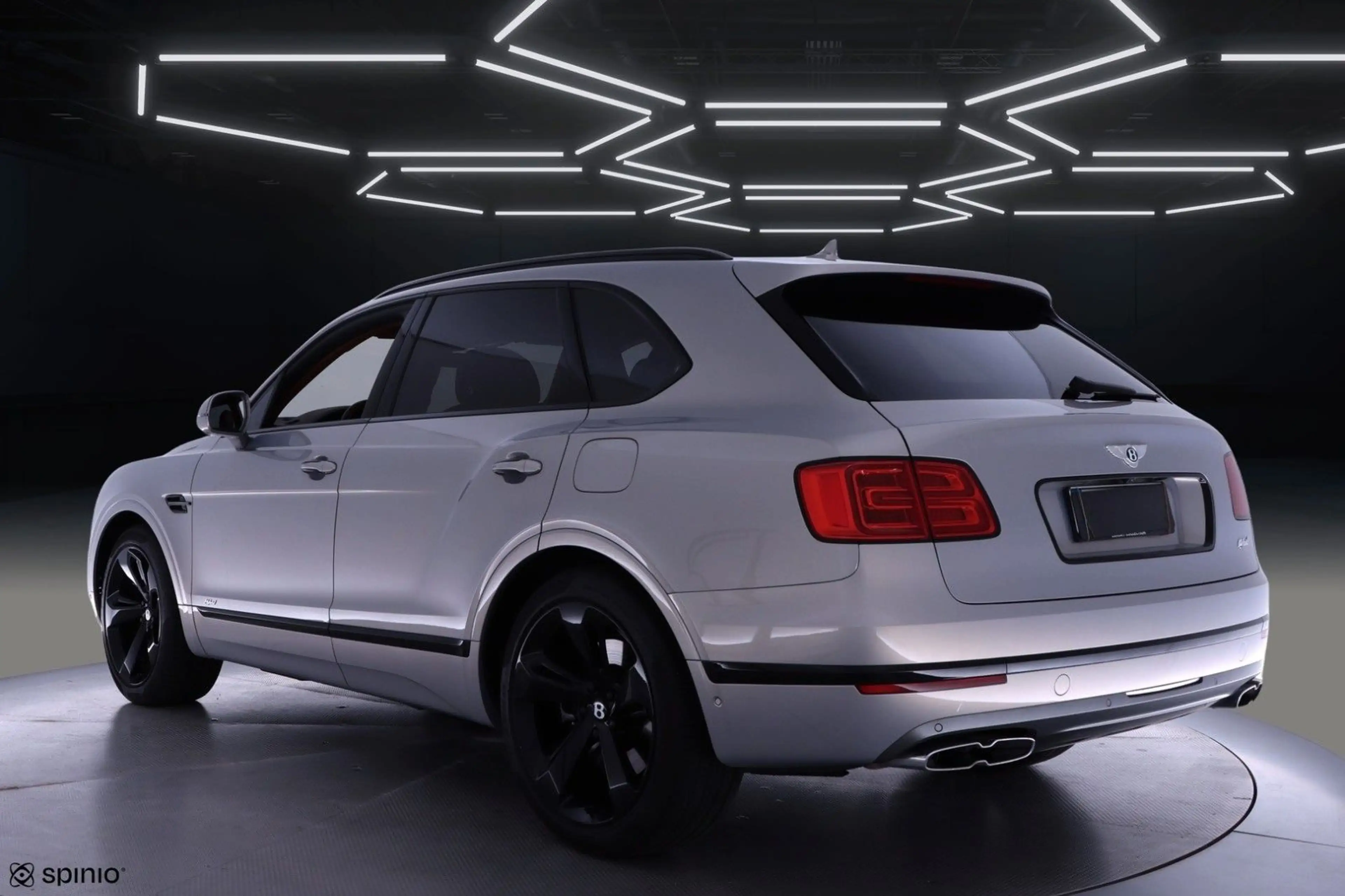 Bentley Bentayga 3.0 Hybrid 4WD Autom. — photo 3