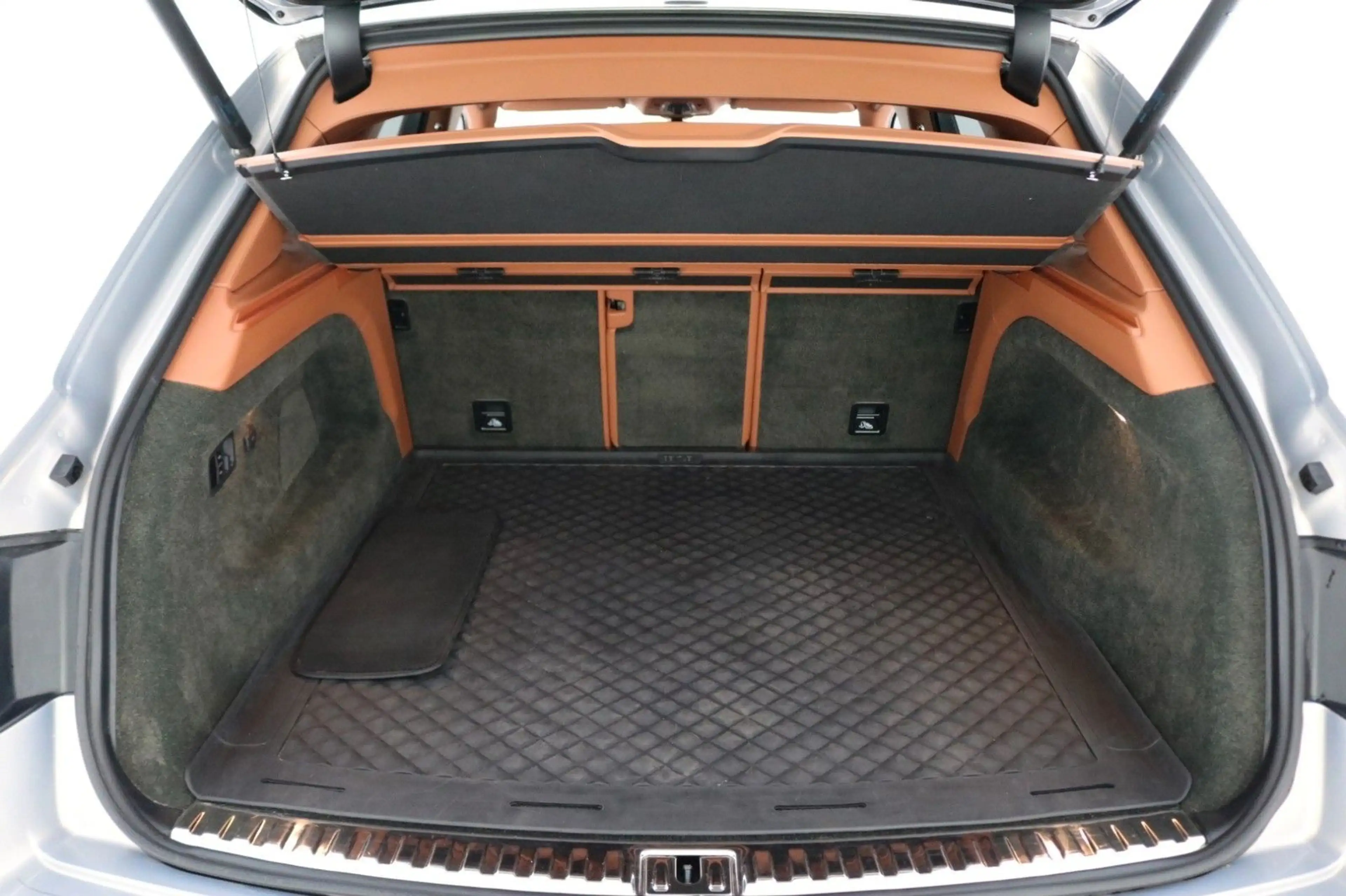 Bentley Bentayga 3.0 Hybrid 4WD Autom. — photo 15