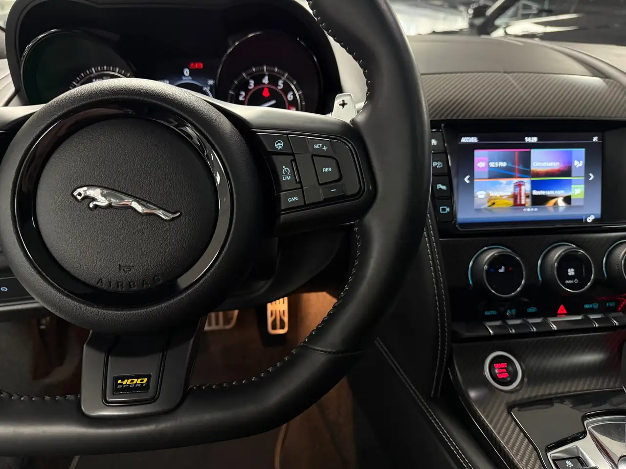 Jaguar F-Type снимка Jaguar F-Type
