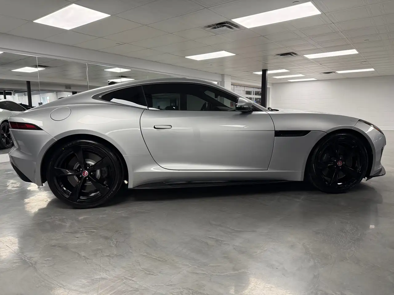 Jaguar F-Type снимка Jaguar F-Type
