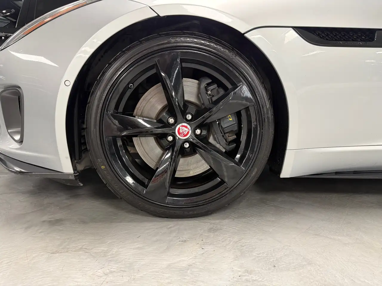 Jaguar F-Type снимка Jaguar F-Type