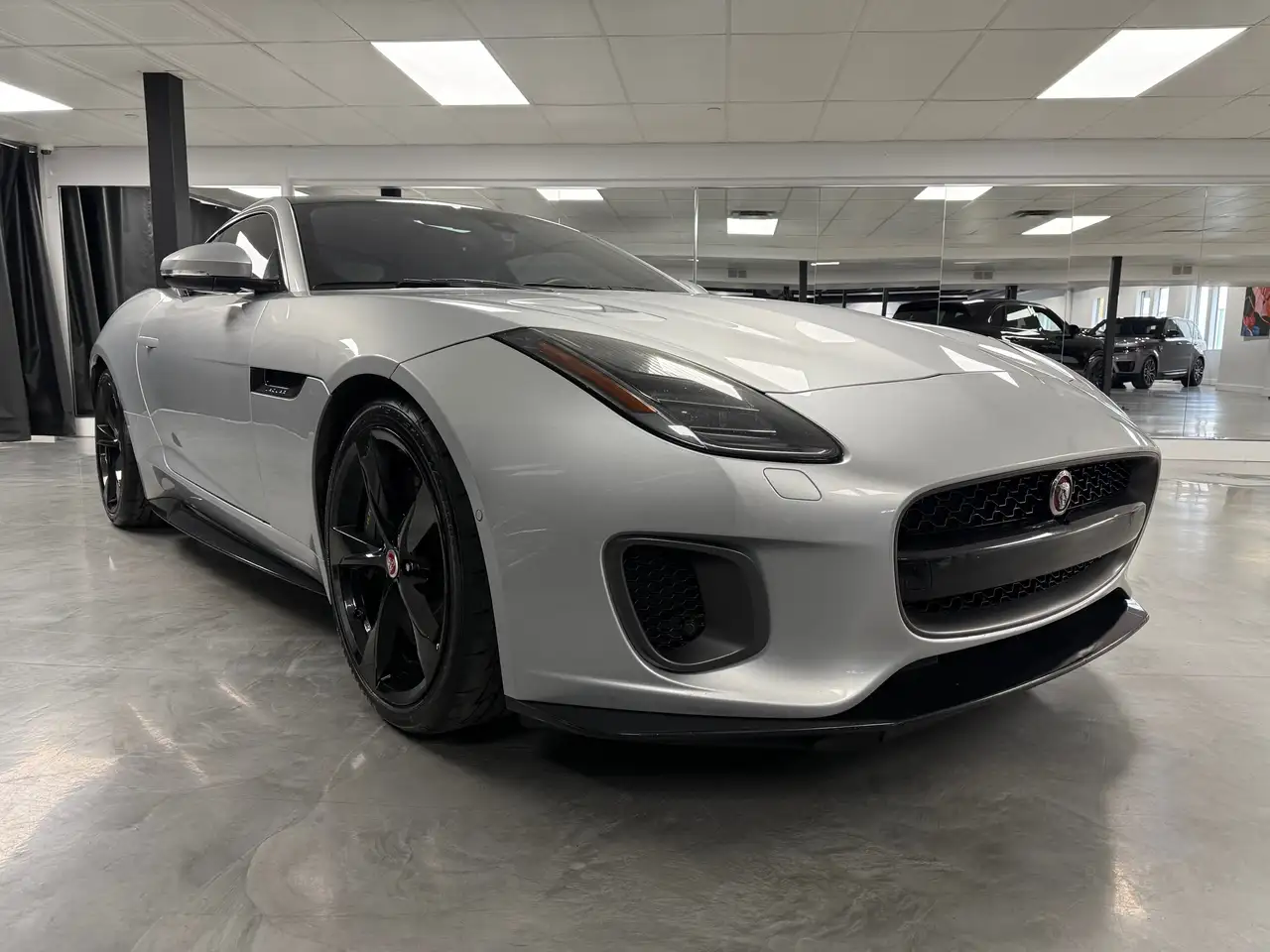 Jaguar F-Type снимка Jaguar F-Type