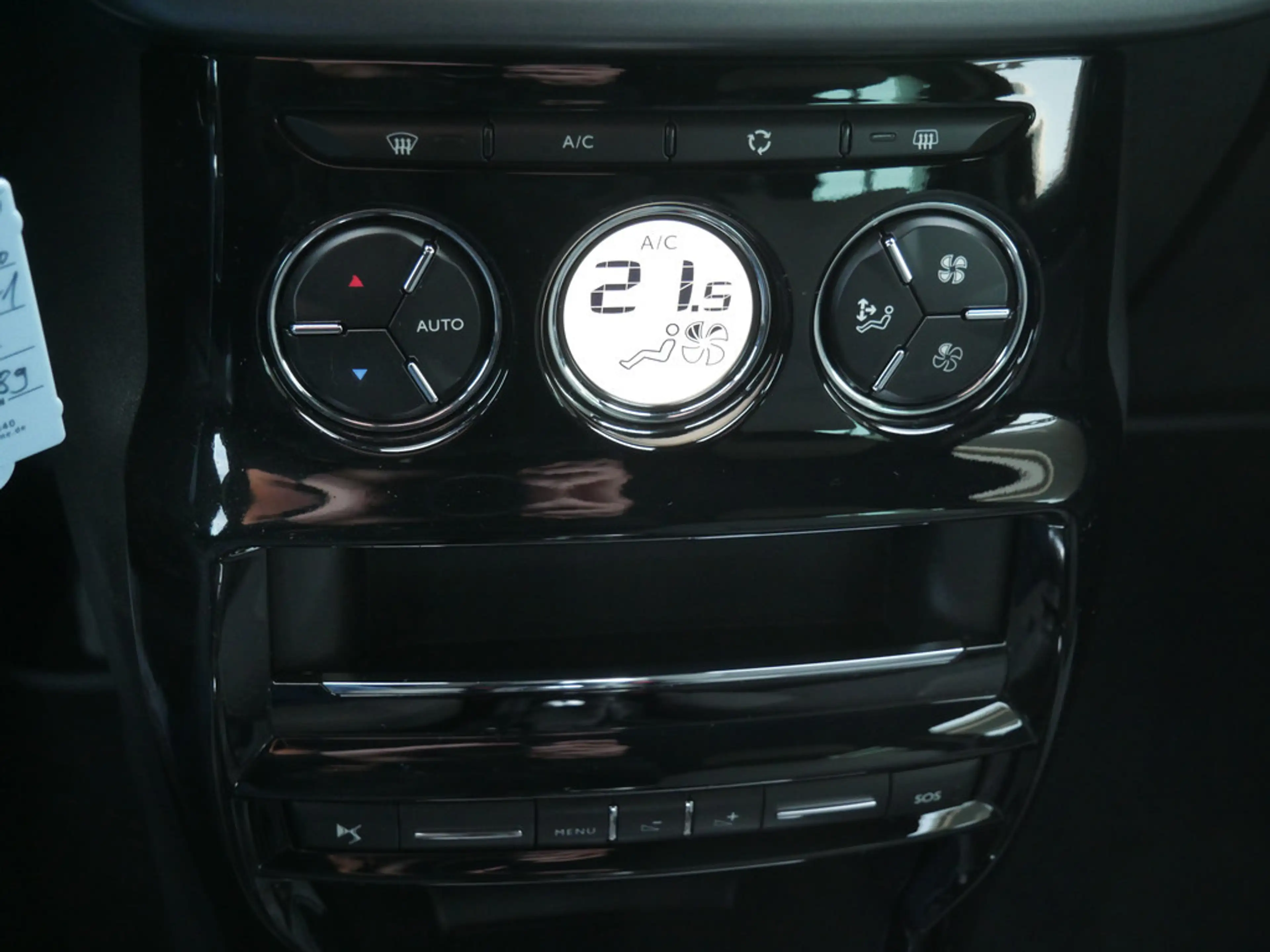 DS Automobiles DS 3 Cabrio THP 165 SoParis KAMERA NAVI LED — photo 11