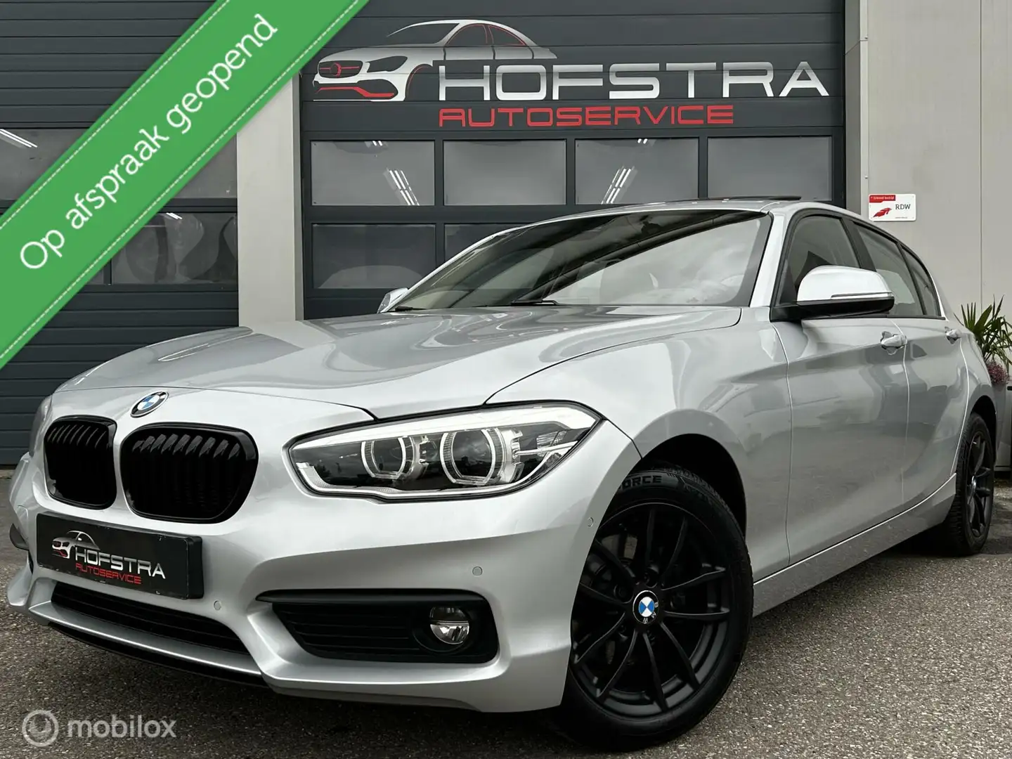 BMW 118 1-serie 118i Aut. GR-Navi Dakje Leer HK-Sound Stoe Grijs - 1
