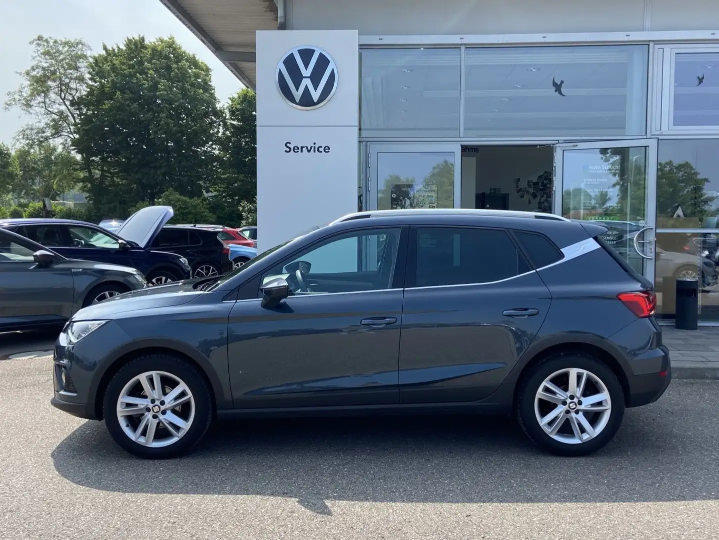SEAT Arona 1.5 TSI DSG FR-Line 17"+NAVI+LED+FULL-LINK Grau - 2