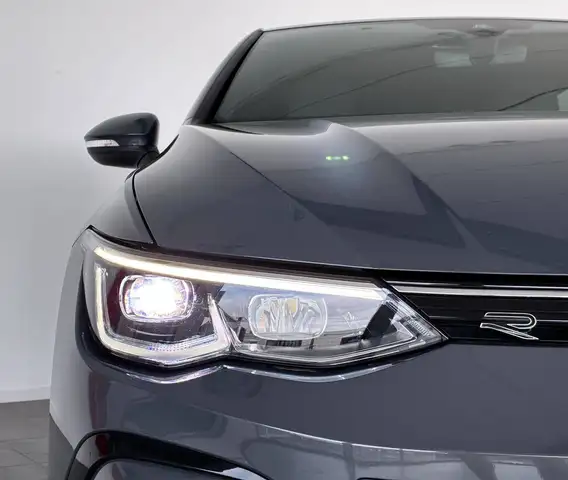 Volkswagen Golf view 7