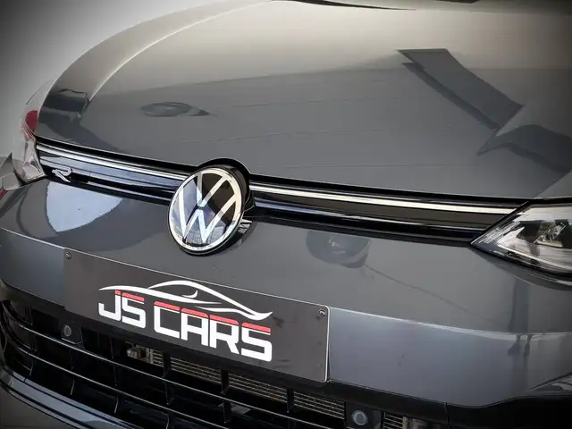 Volkswagen Golf view 5