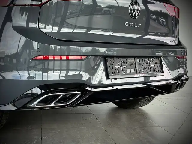 Volkswagen Golf view 14