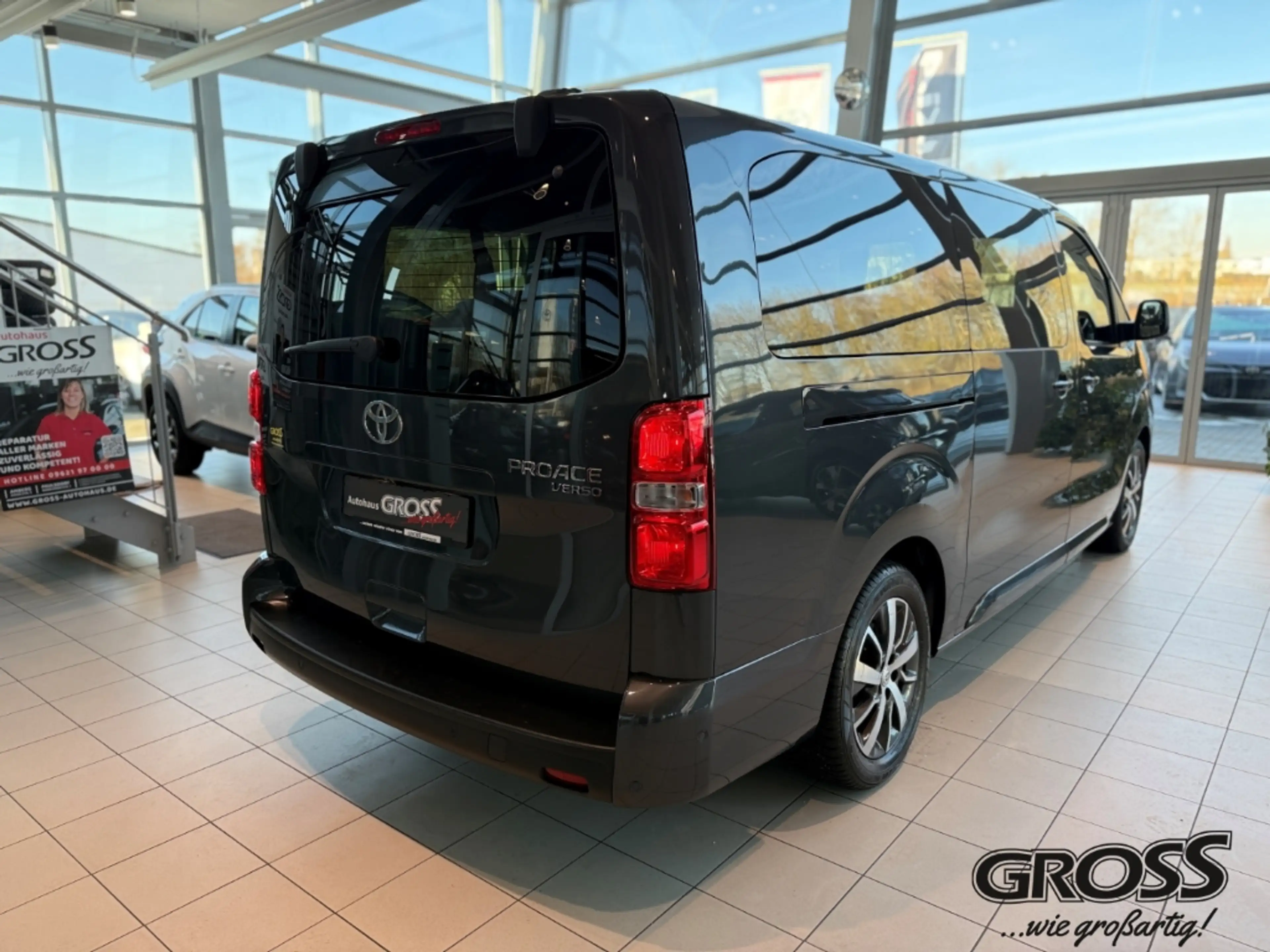 Toyota Proace Verso L2 Team Deutschland HUD Navi LED ACC Apple C — photo 8