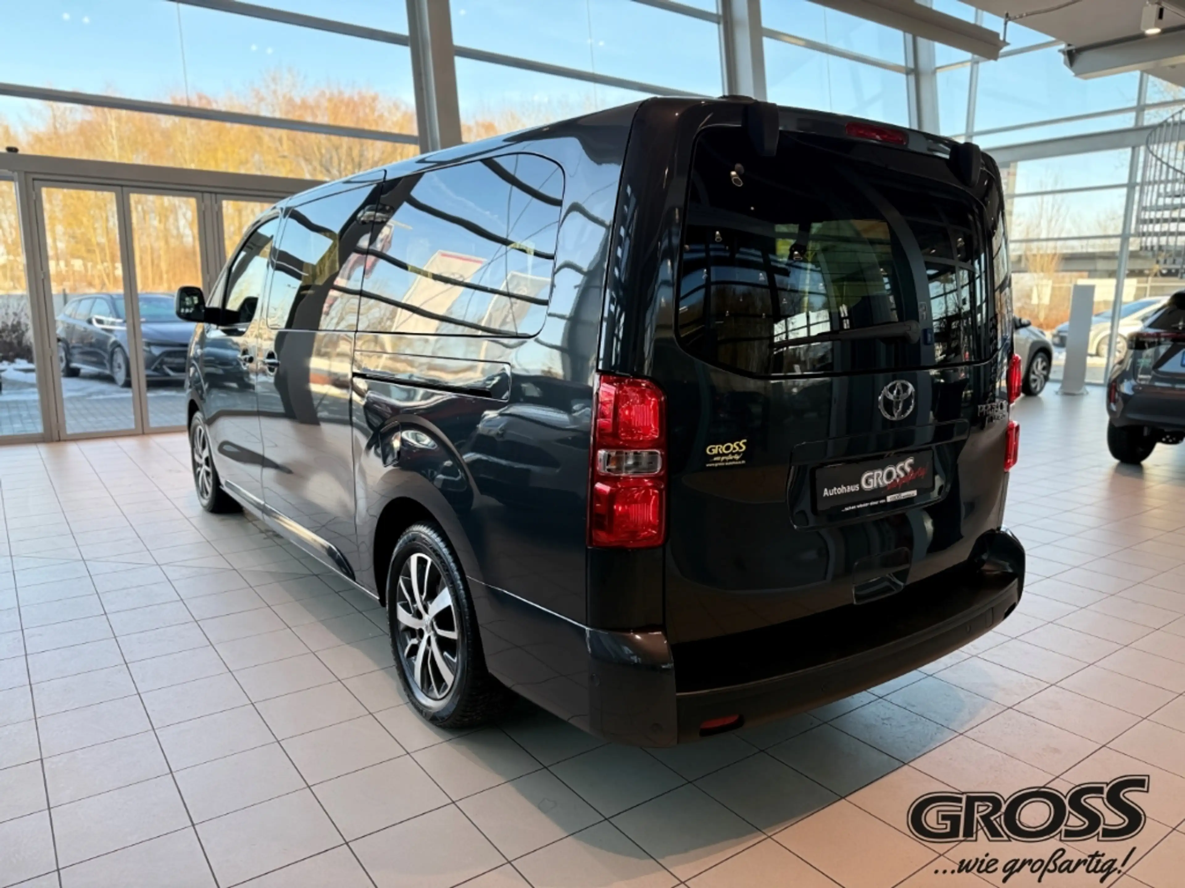 Toyota Proace Verso L2 Team Deutschland HUD Navi LED ACC Apple C — photo 10