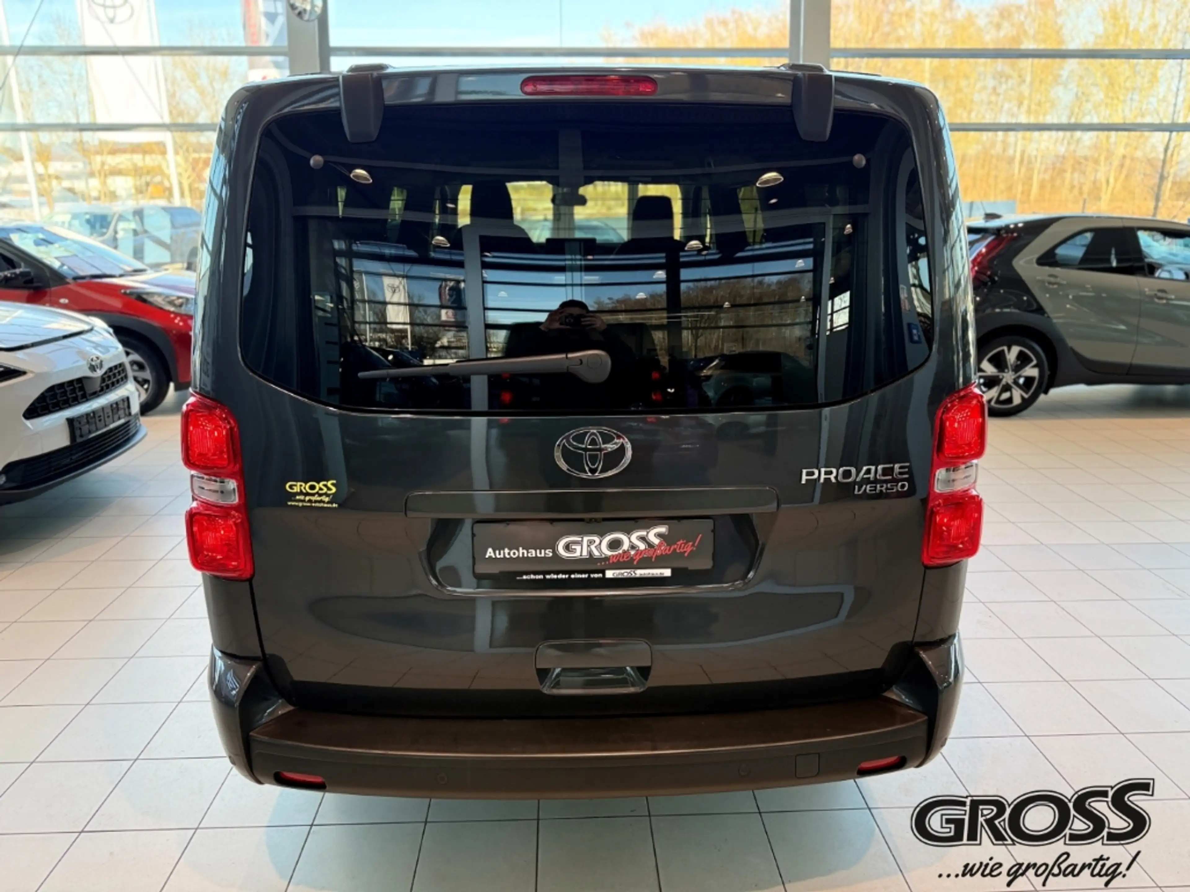Toyota Proace Verso L2 Team Deutschland HUD Navi LED ACC Apple C — photo 9