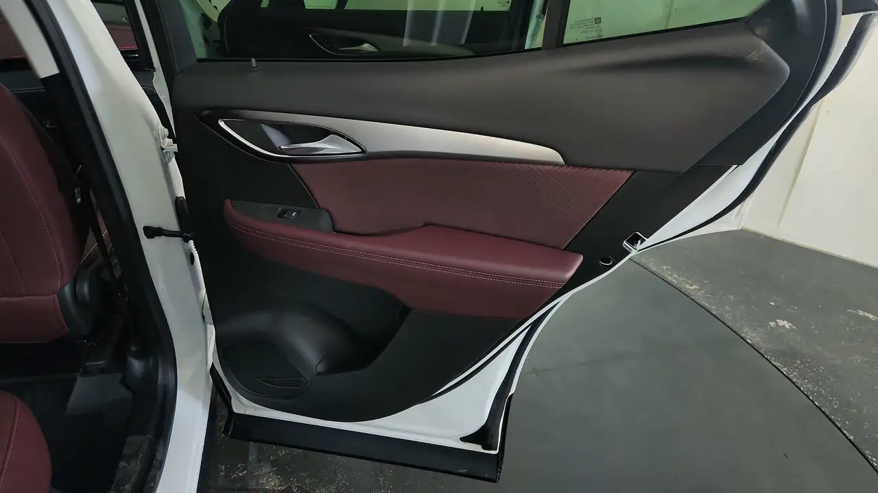 Buick Envision снимка Buick Envision