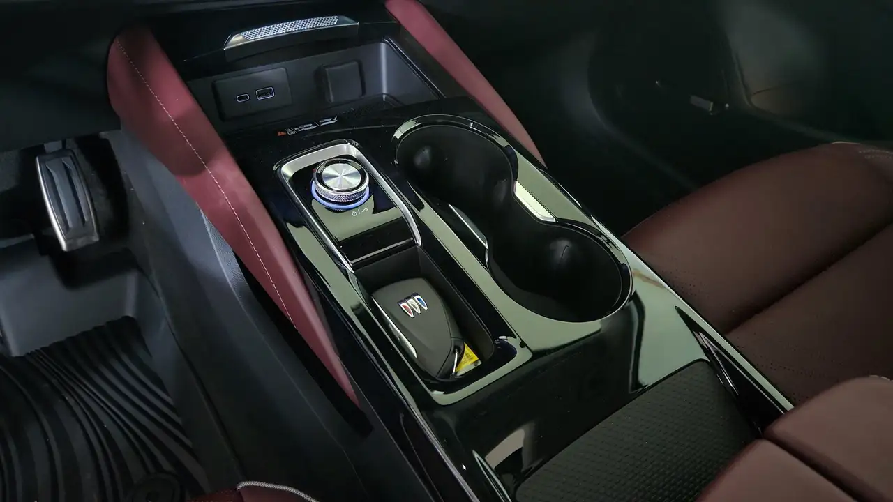 Buick Envision снимка Buick Envision