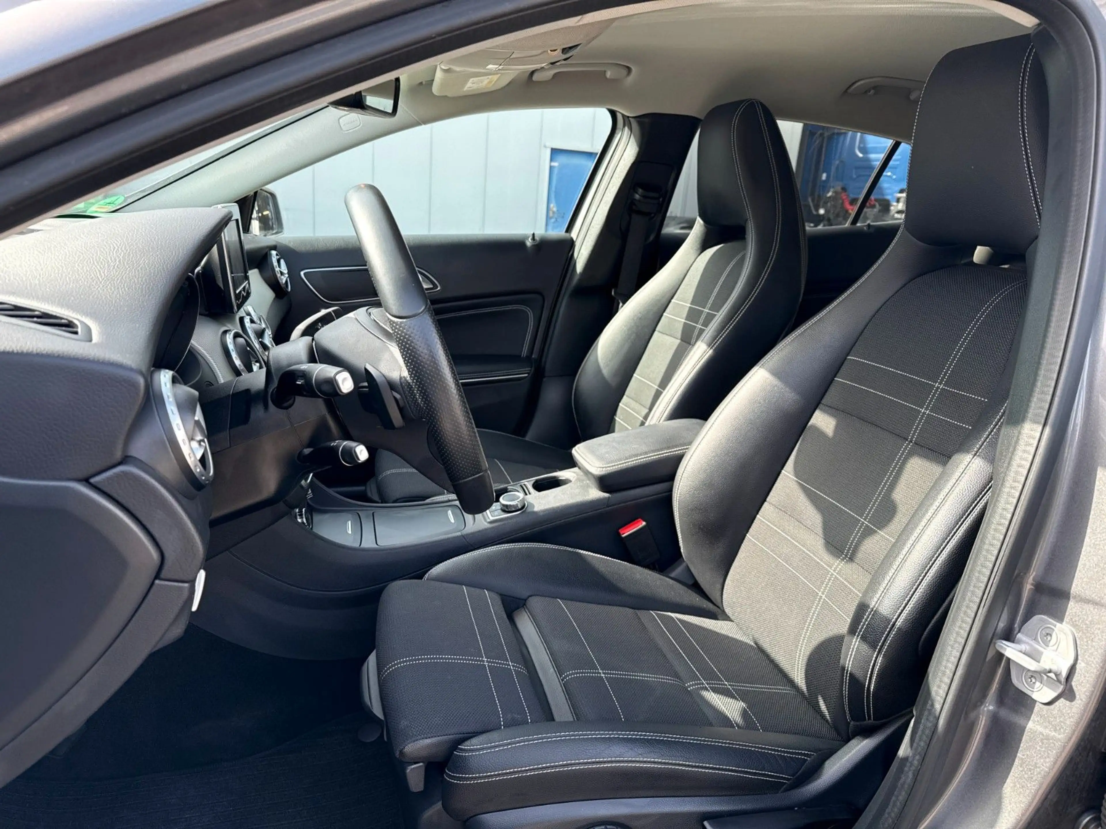 Mercedes-Benz GLA 220 CDI Urban Bi-Xenon* TÜV Neu* — photo 15