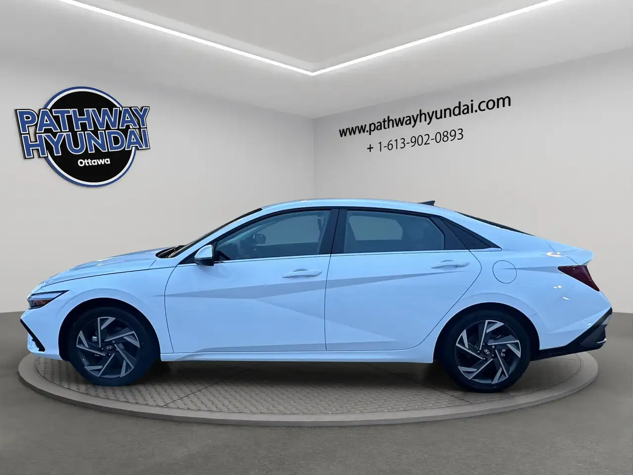 Hyundai ELANTRA снимка Hyundai ELANTRA