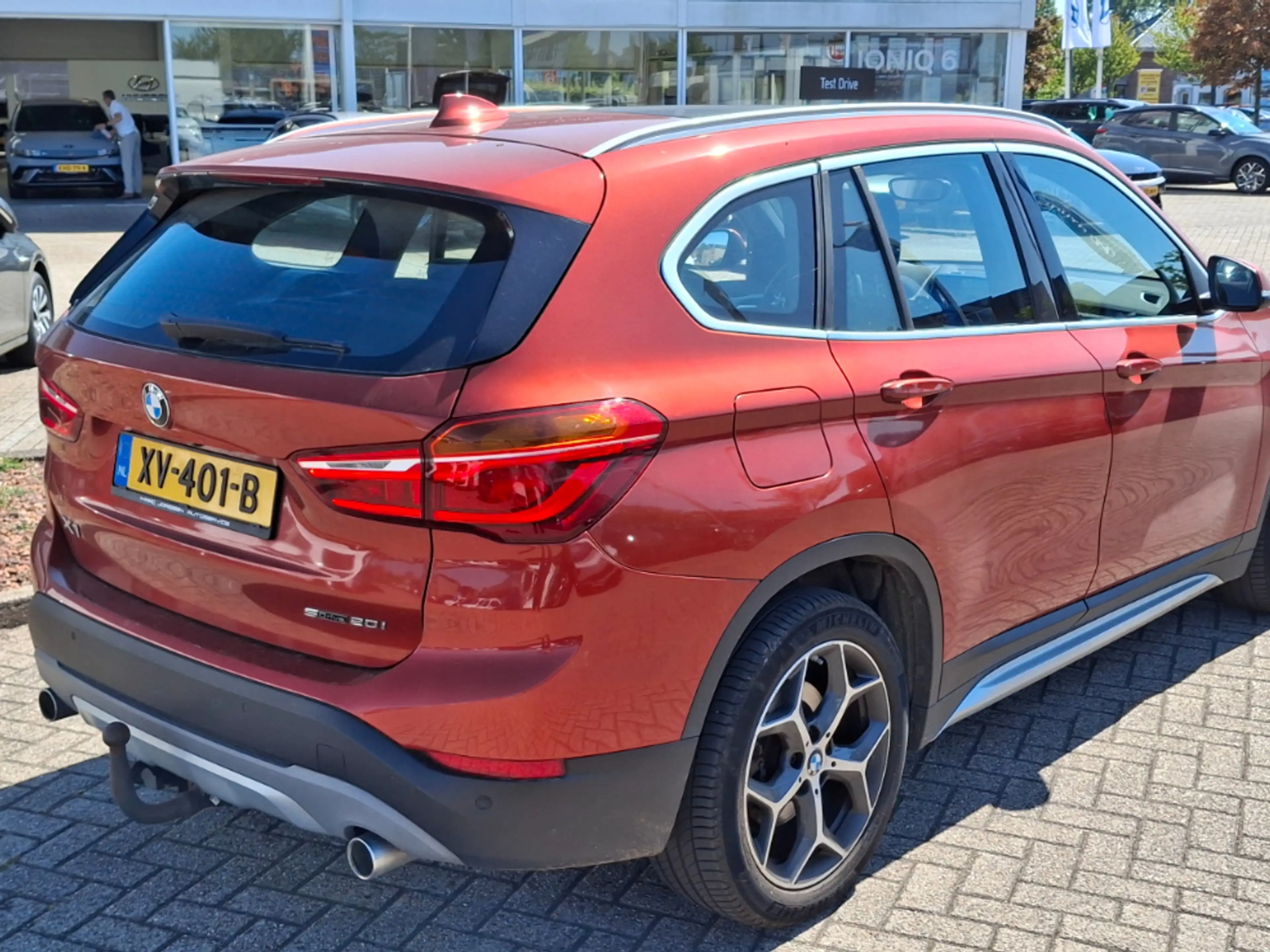 BMW X1 sDrive20i Orange Edition III | Trekhaak met afneem — photo 4