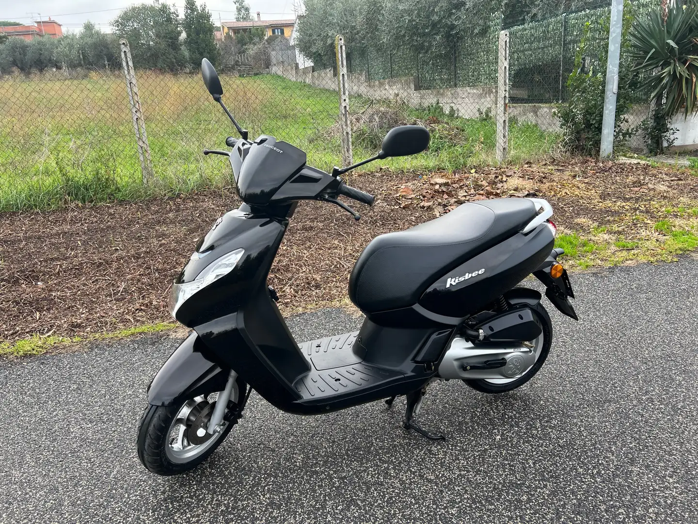 Peugeot Kisbee Negru - 2