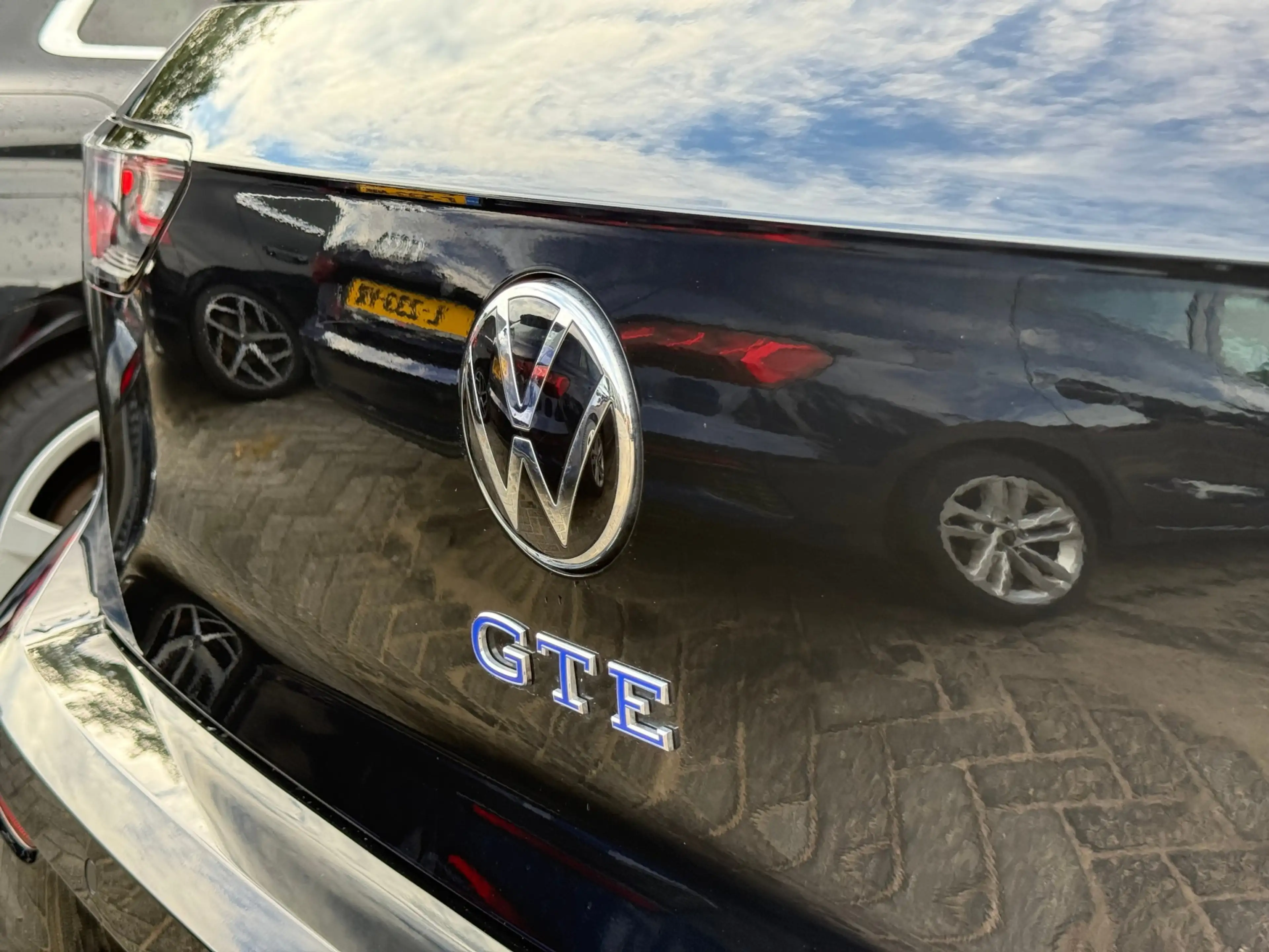 Volkswagen Golf GTE 1.5 eHybrid | Trekhaak | HUD | Pano | Keyless — photo 35