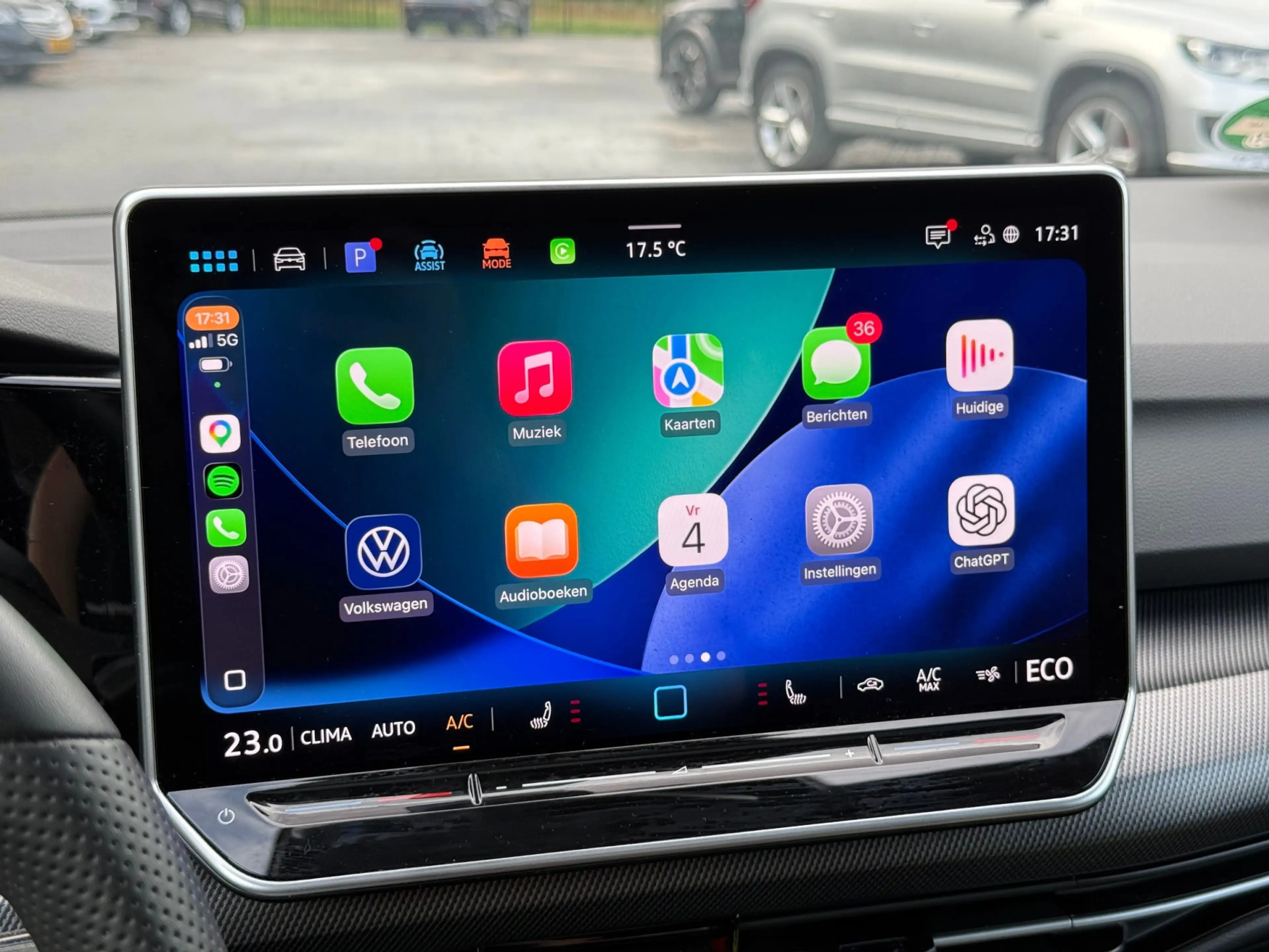 Volkswagen Golf GTE 1.5 eHybrid | Trekhaak | HUD | Pano | Keyless — photo 28